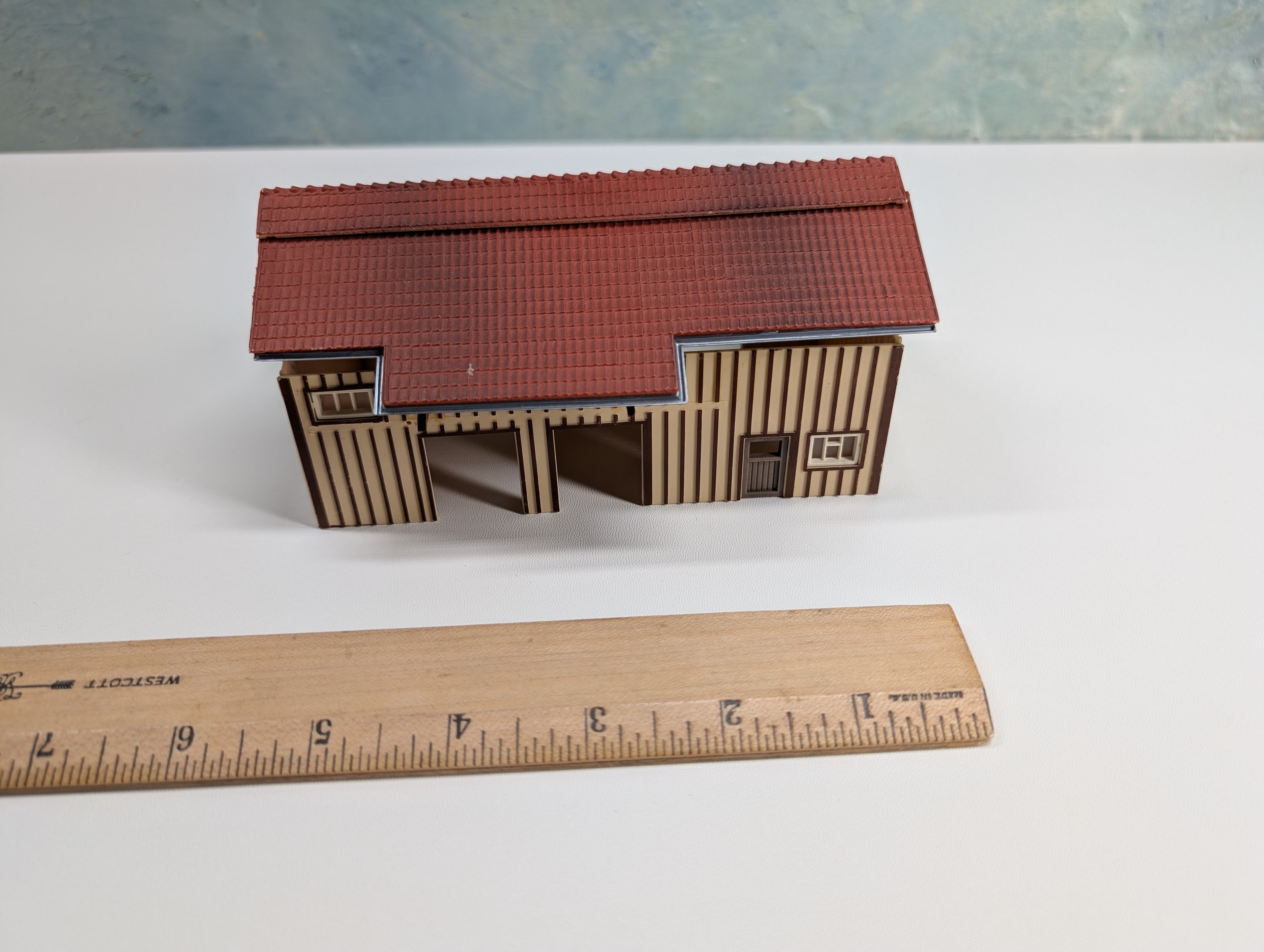 USED Vollmer HO Scale Freight Shed, Freight Station