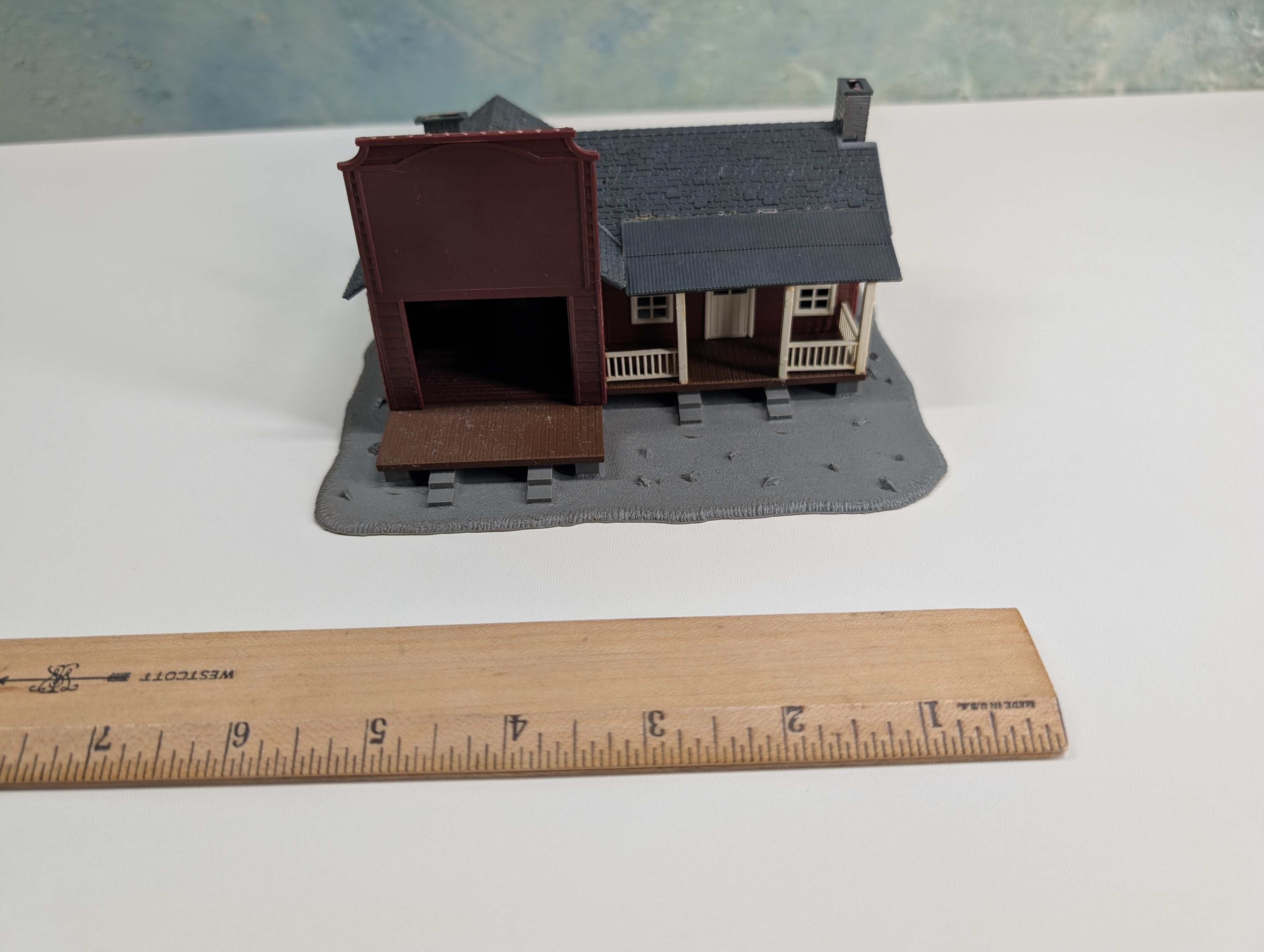 USED Pola HO Scale Old Time Shop, Old Time Business, Storefront