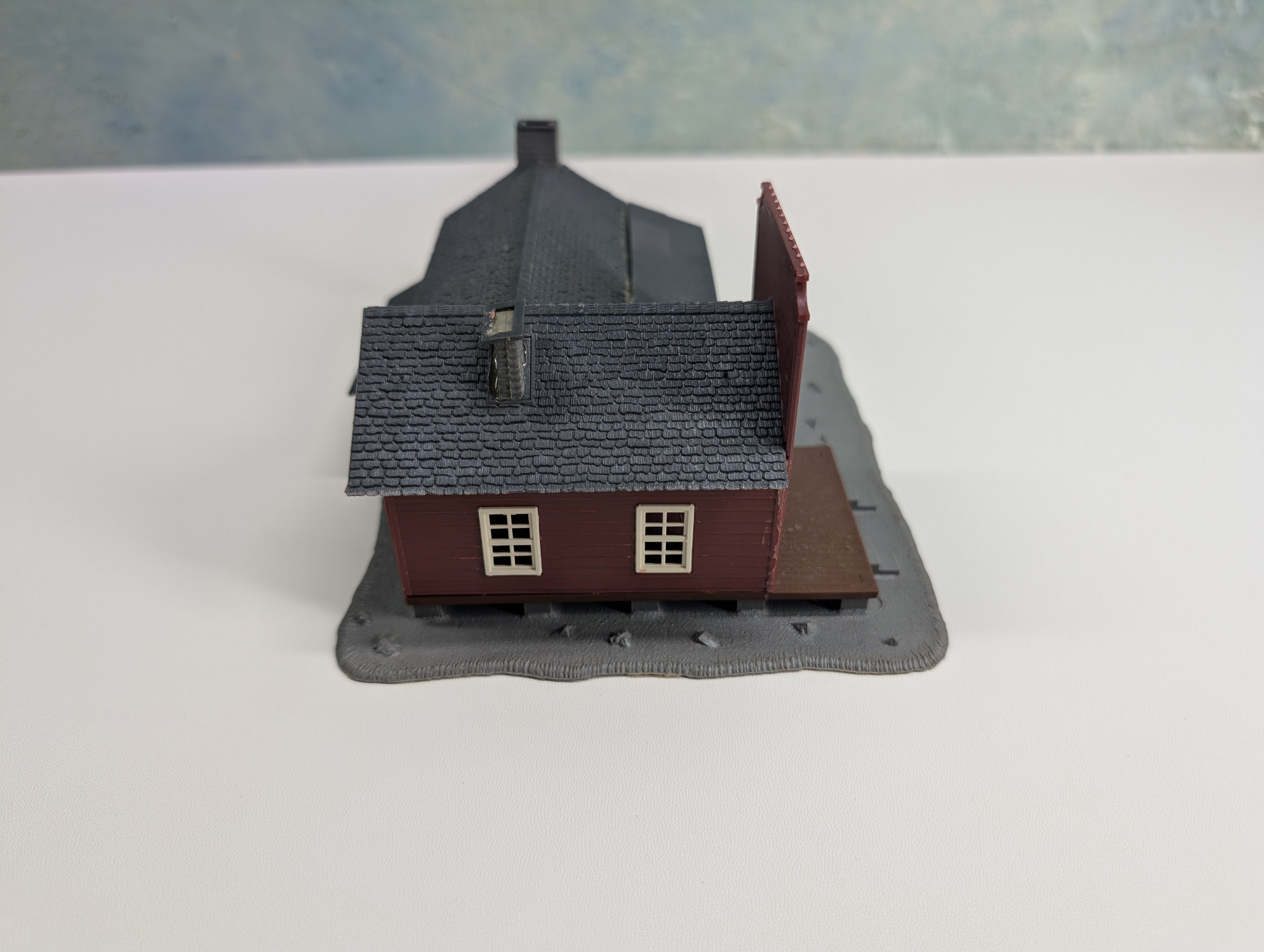 USED Pola HO Scale Old Time Shop, Old Time Business, Storefront