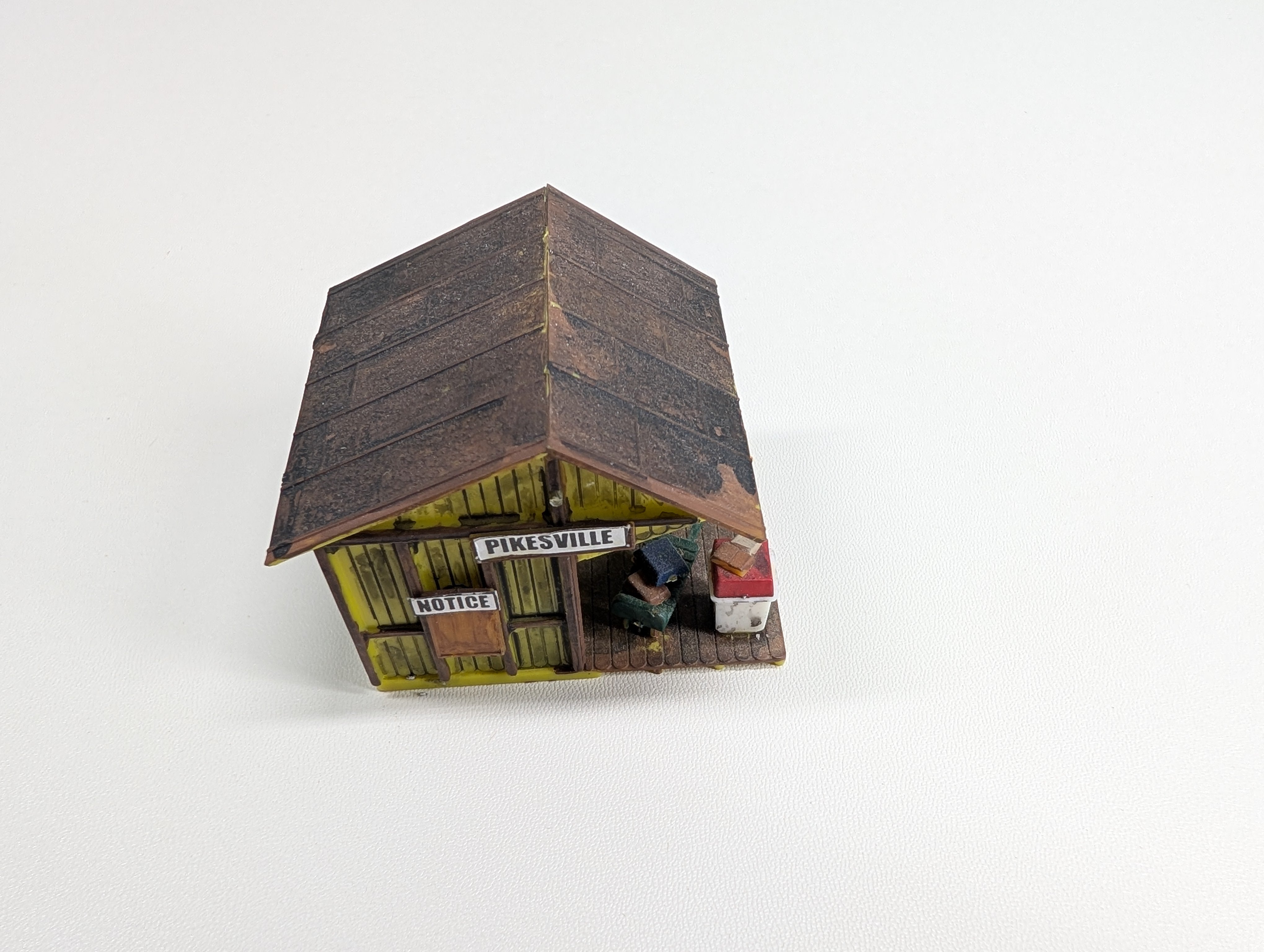 USED HO Scale Passenger Station Shelter