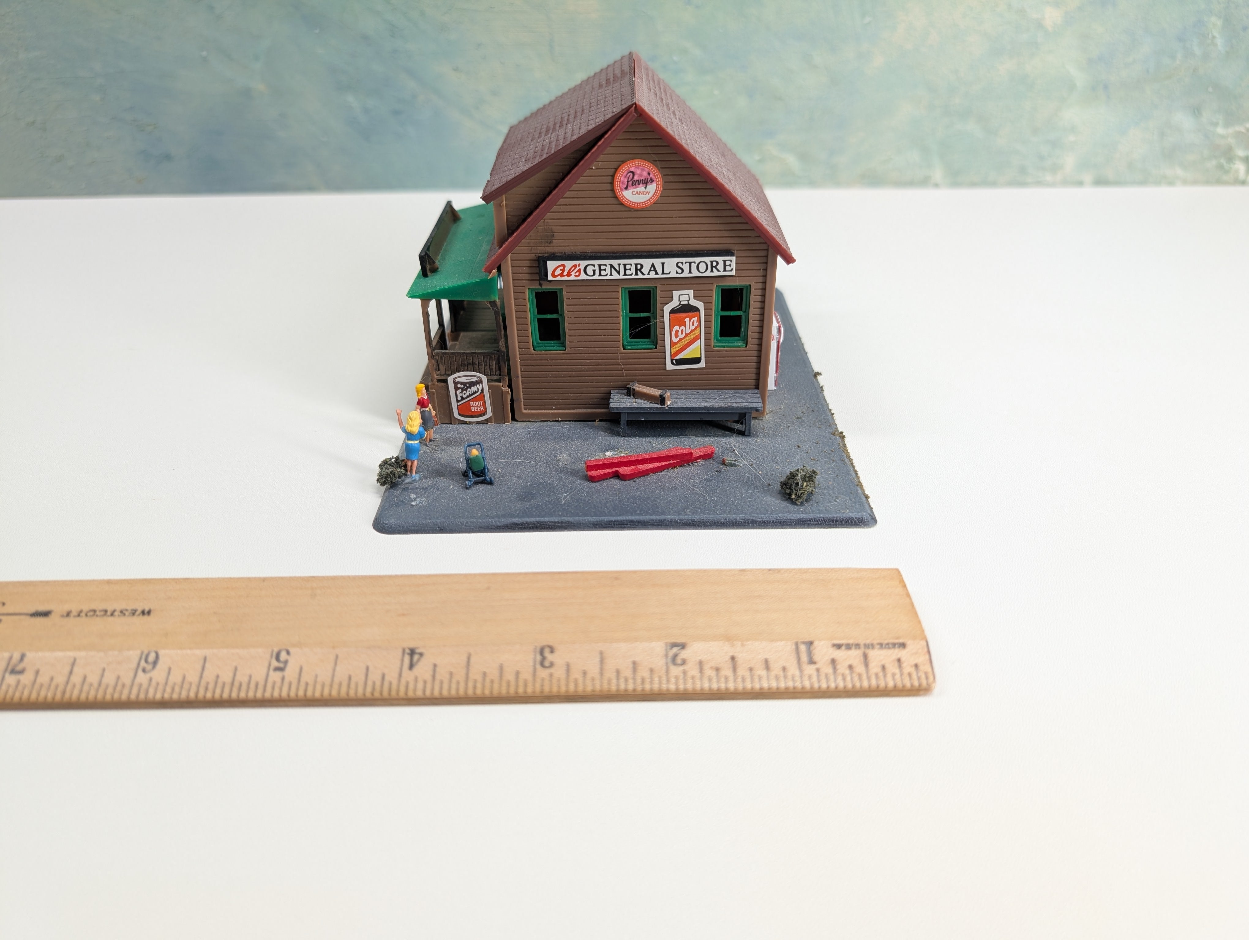 USED HO Scale Al's General Store