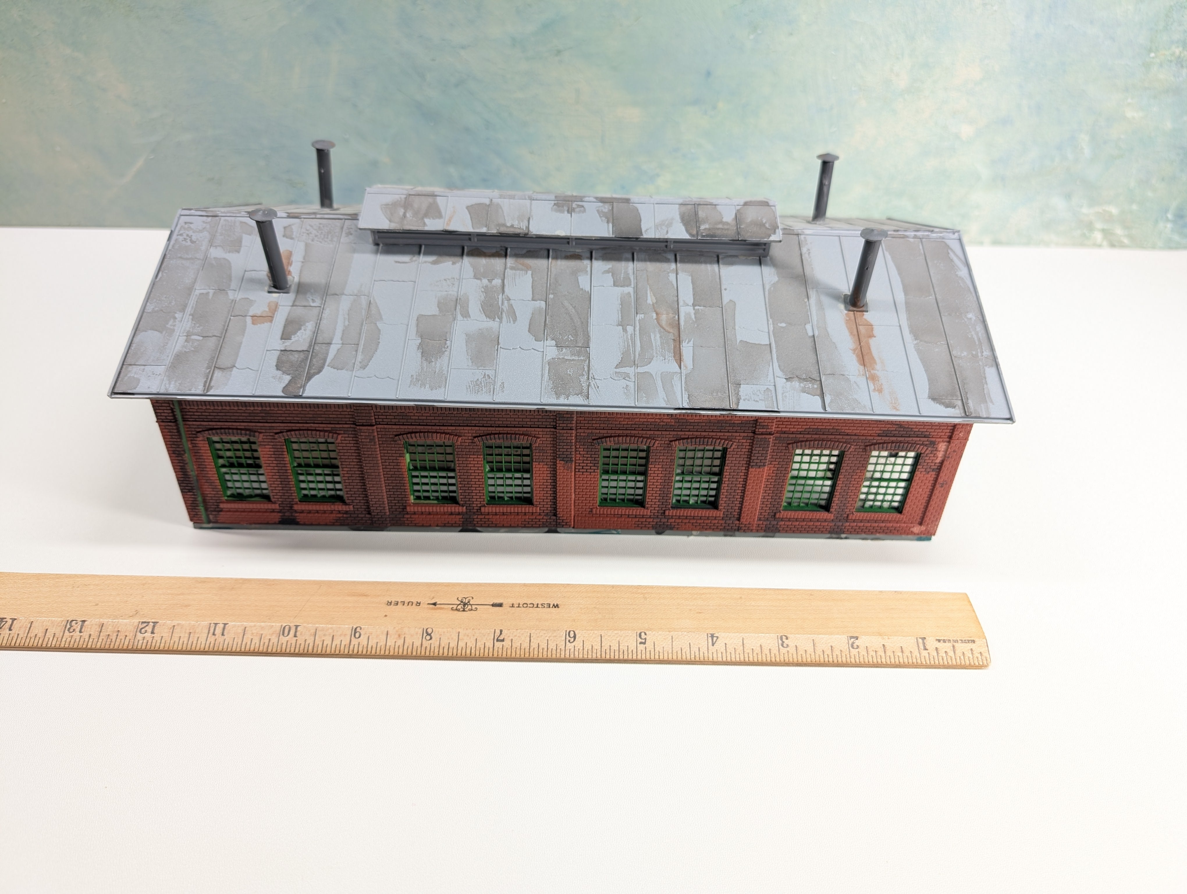 USED HO Scale 2 Stall Locomotive Shed, Weathered