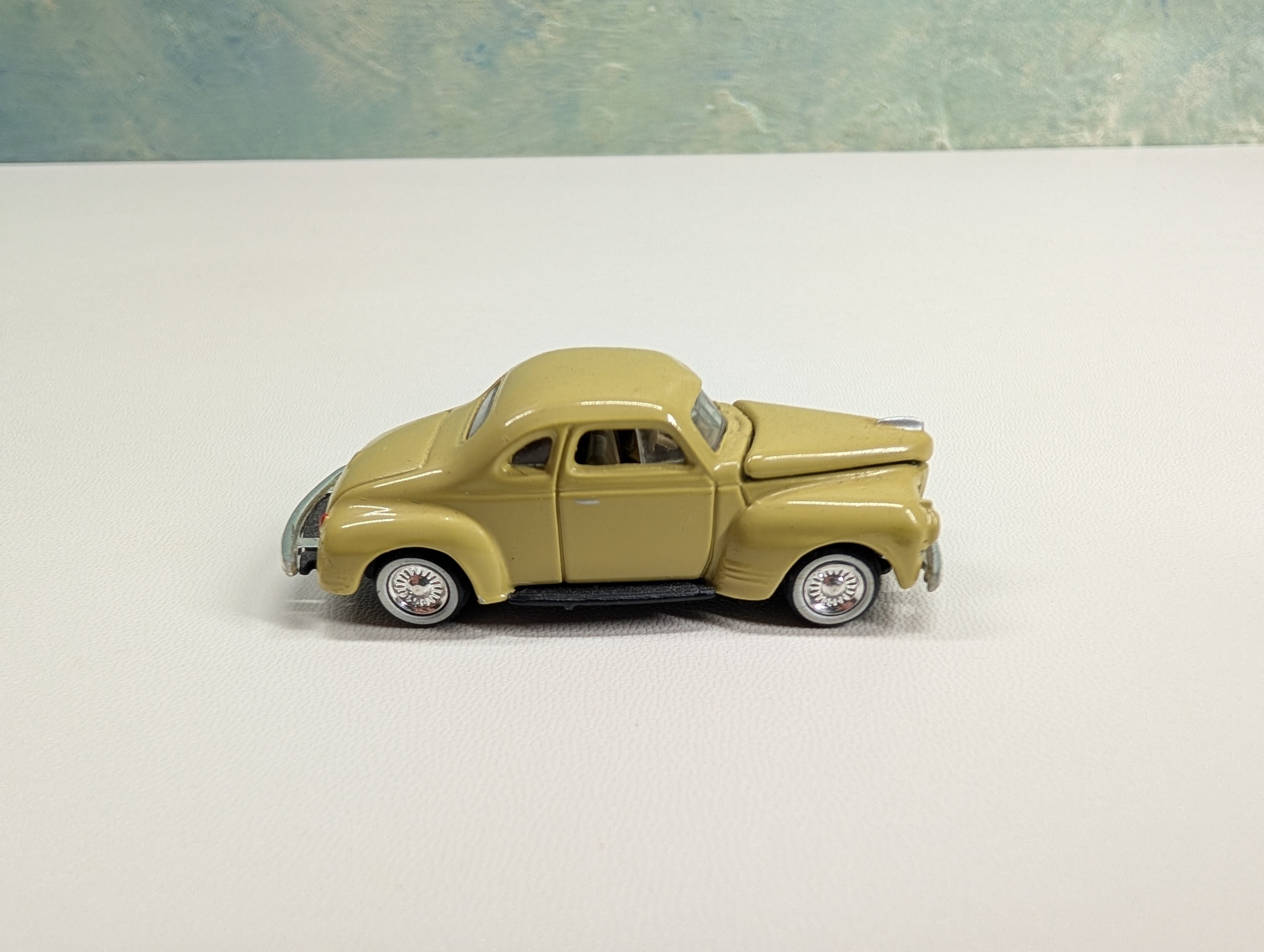 USED Classic Metal Works HO Scale 1941 Plymouth Hardtop