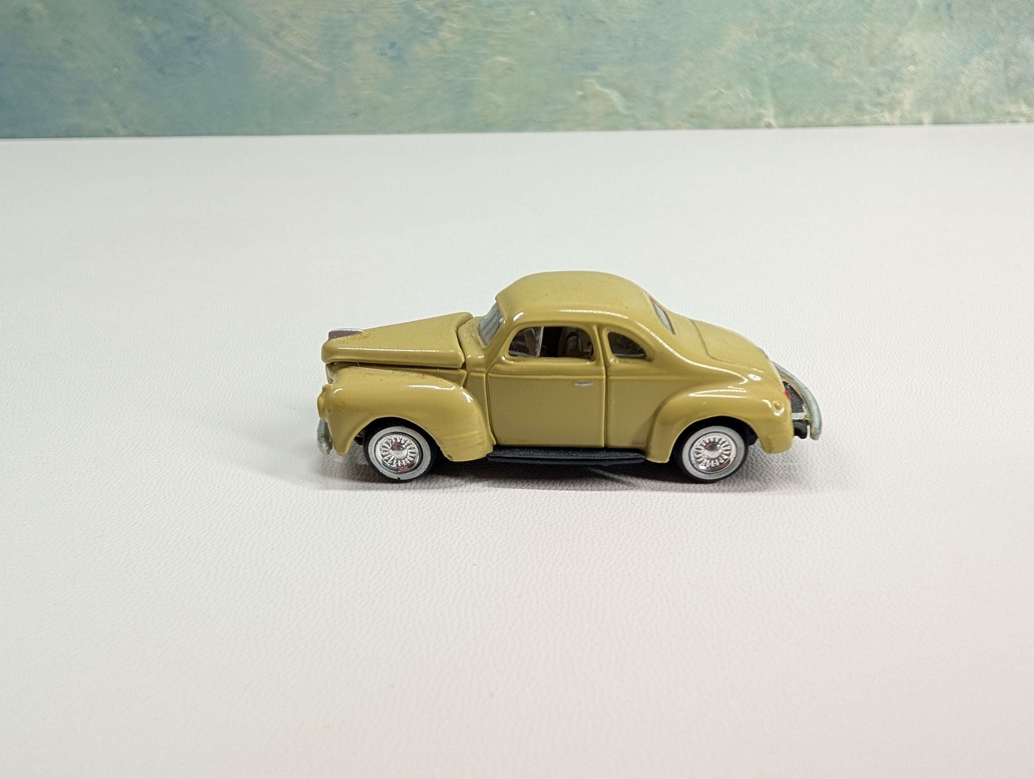 USED Classic Metal Works HO Scale 1941 Plymouth Hardtop