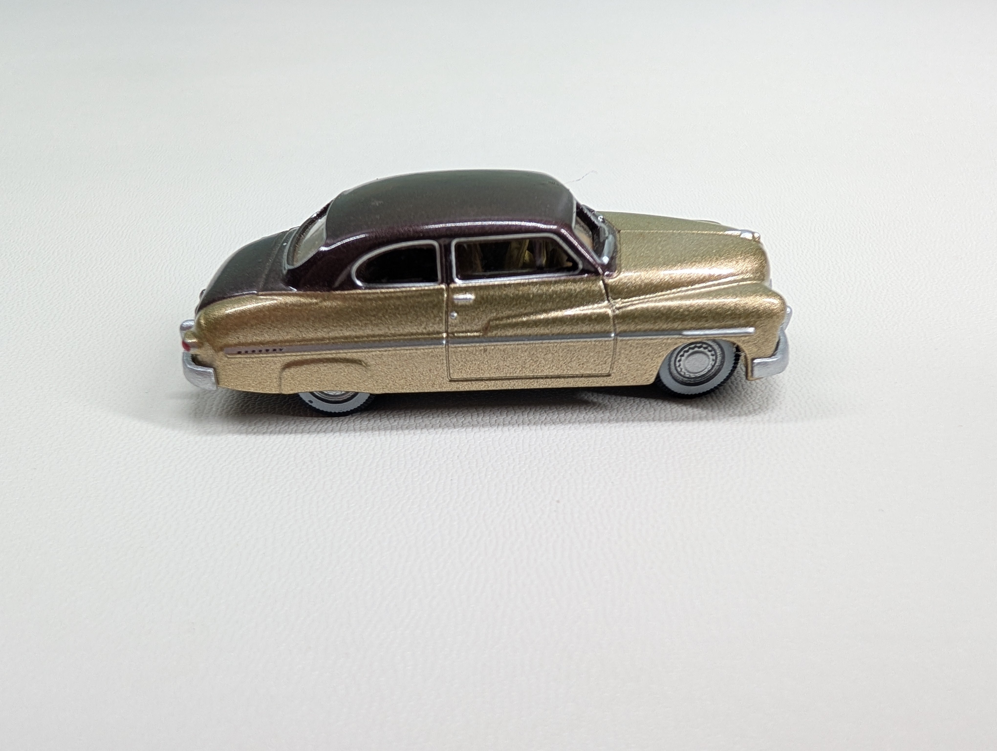 USED Oxford Diecast HO Scale 1949 Mercury Tan / Haiti Beige