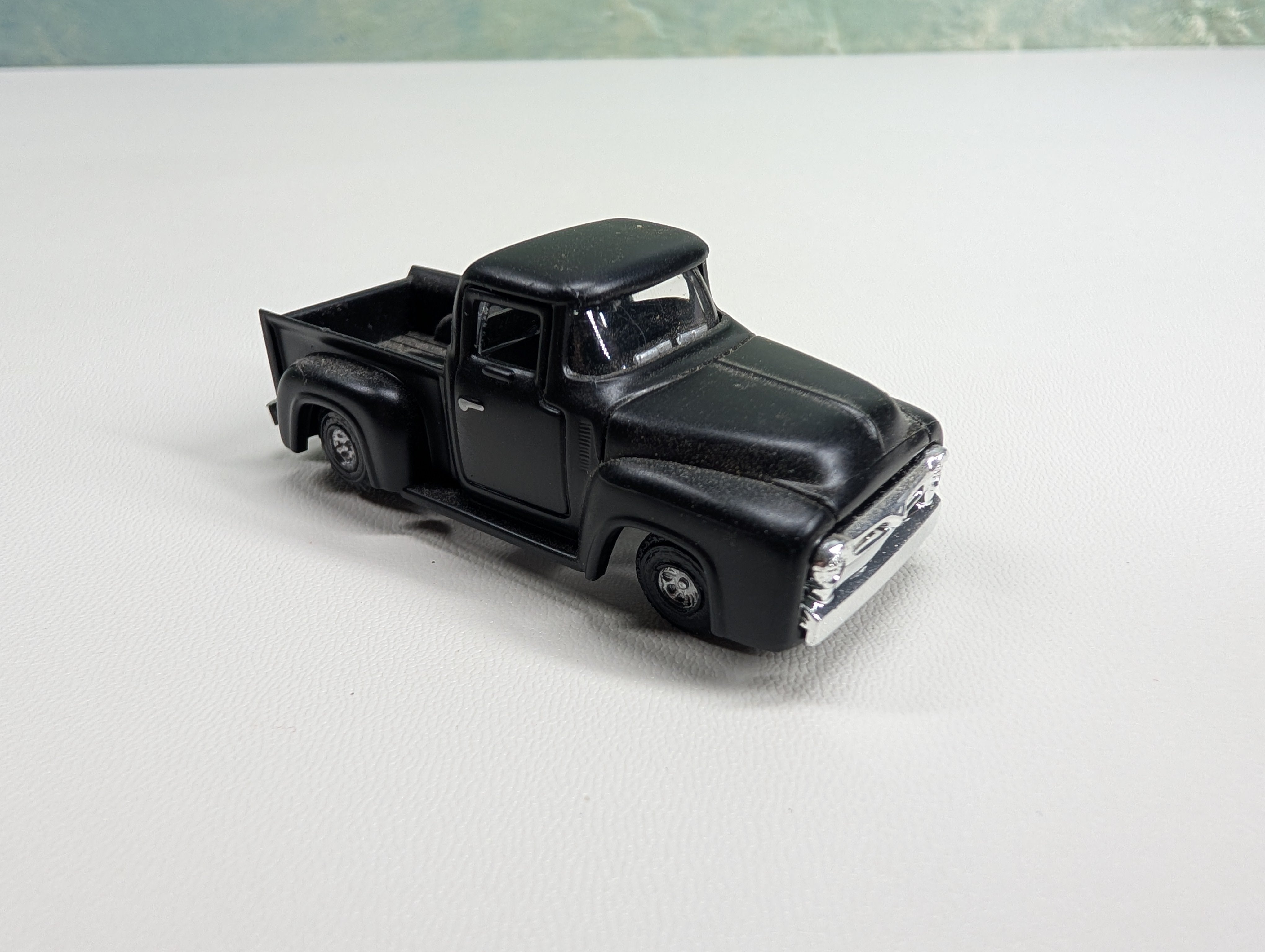 USED HO Scale Black Pick-Up Truck