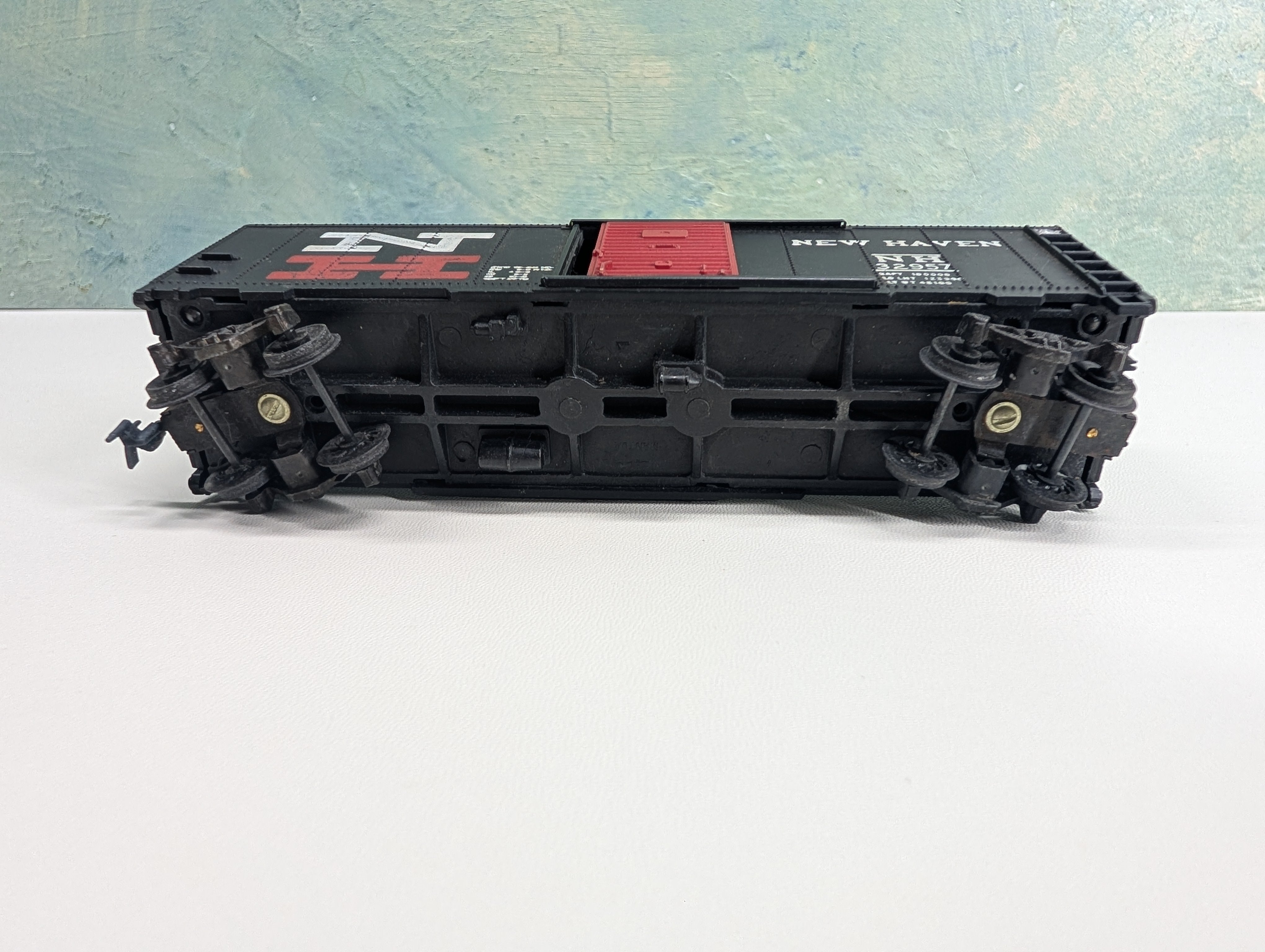 USED Mantua HO Scale 40' Box Car New Haven NH #32957