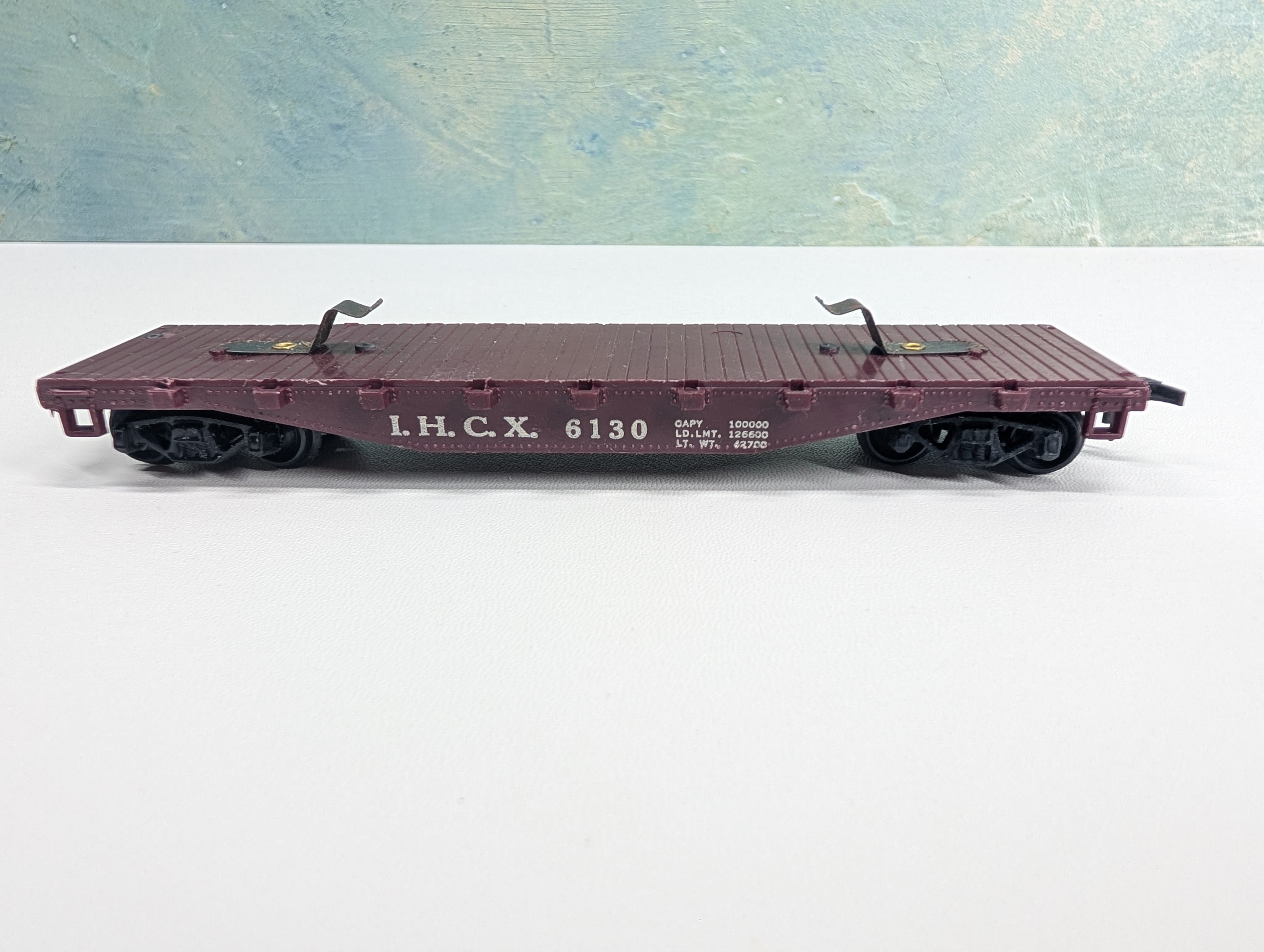 USED MARX HO Scale 40' Flat Car IHCX #6130