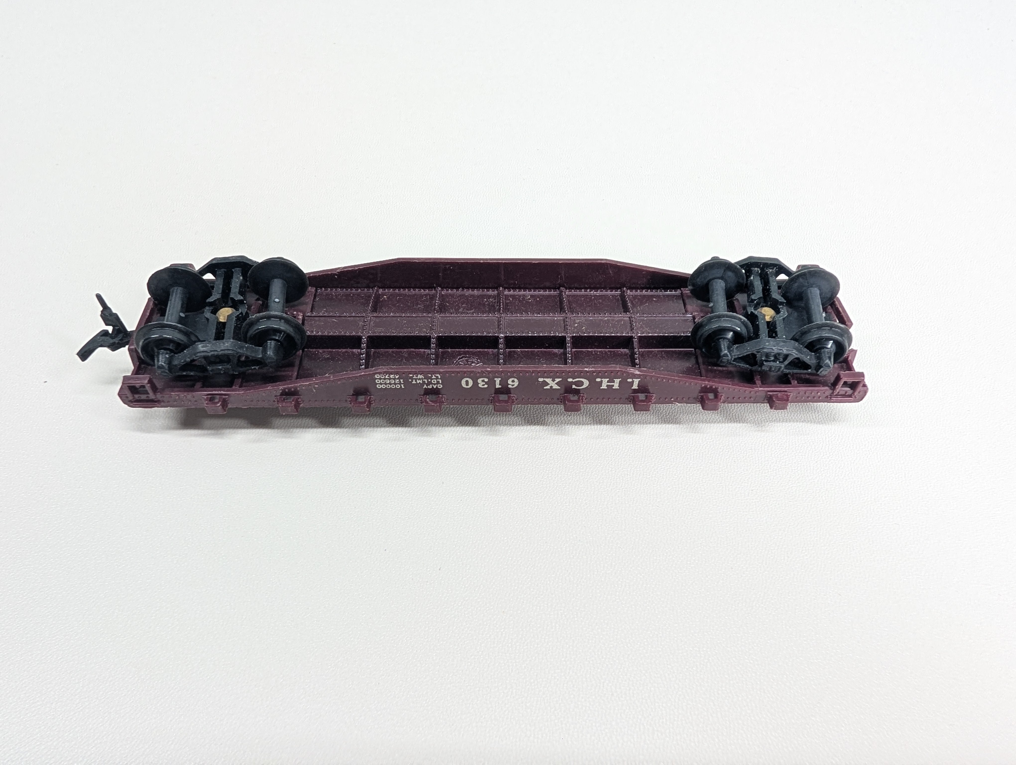 USED MARX HO Scale 40' Flat Car IHCX #6130