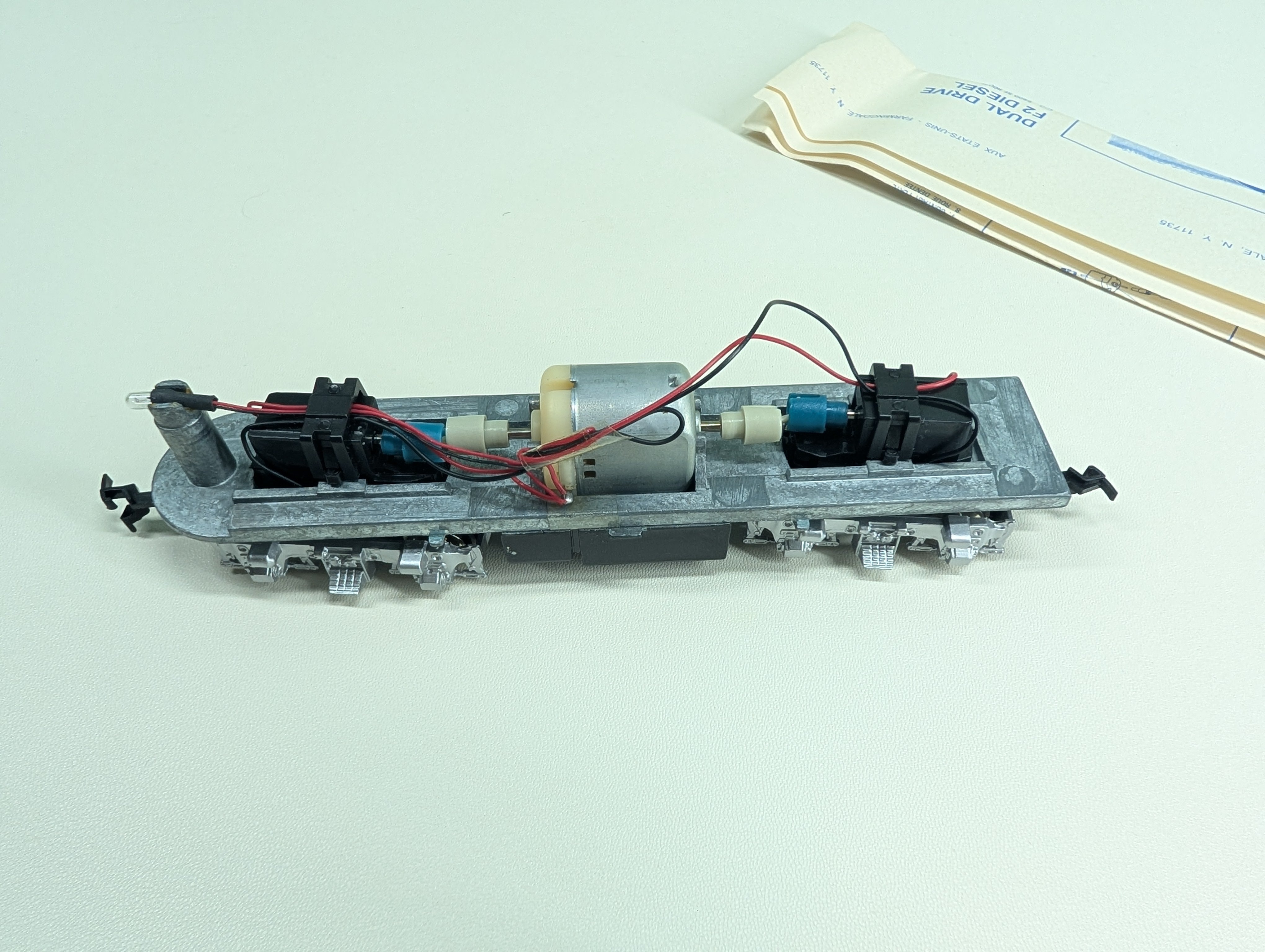 USED Model Power HO Scale F2 Diesel Locomotive Southern #6133 Parts/Repairs DC