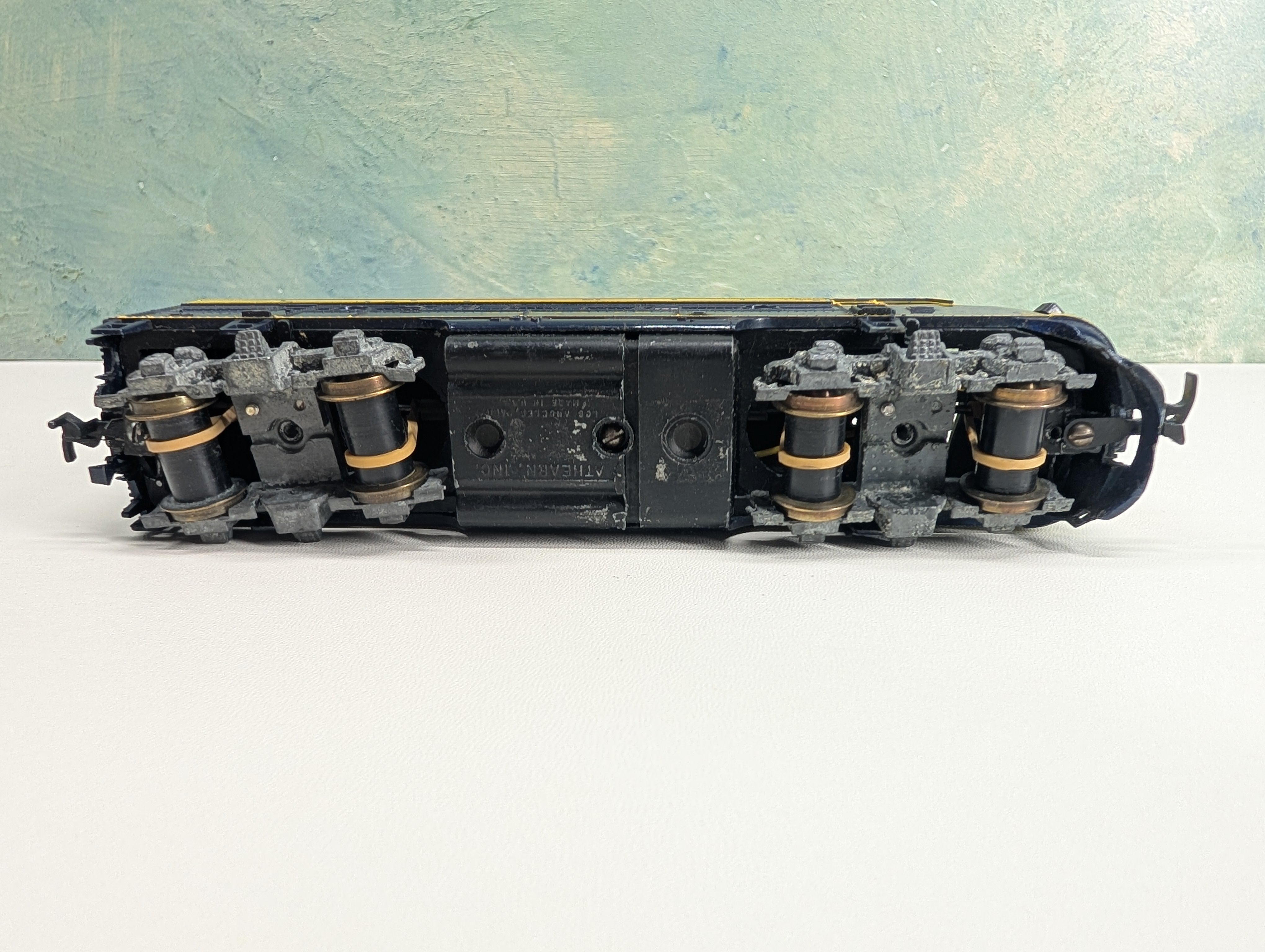 USED Athearn HO Scale Rubber Band Driver Diesel Locomotive Santa Fe ATSF Parts/Repairs DC