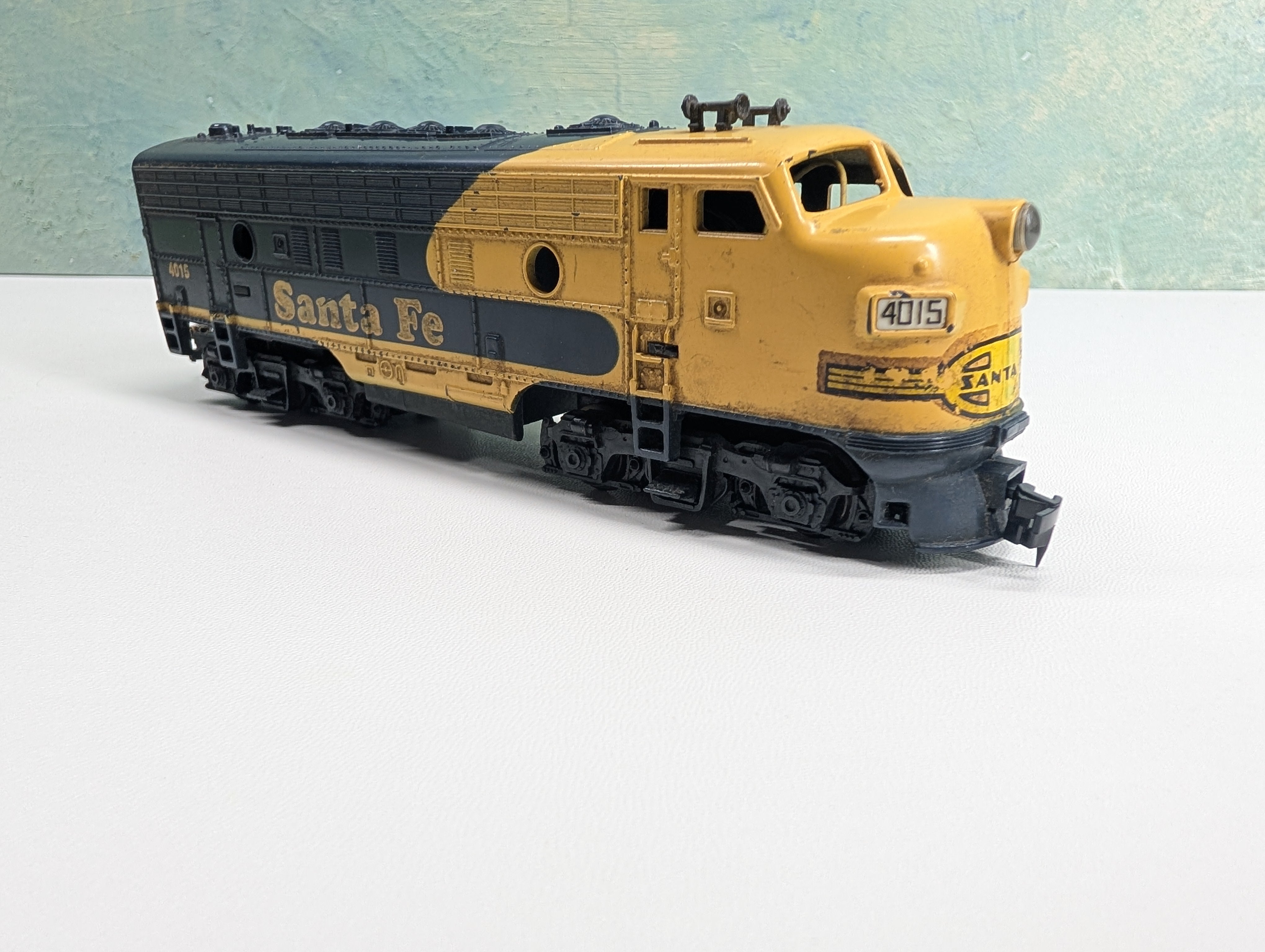 USED Tyco HO Scale A Unit Diesel Locomotive Santa Fe ATSF Tested! DC