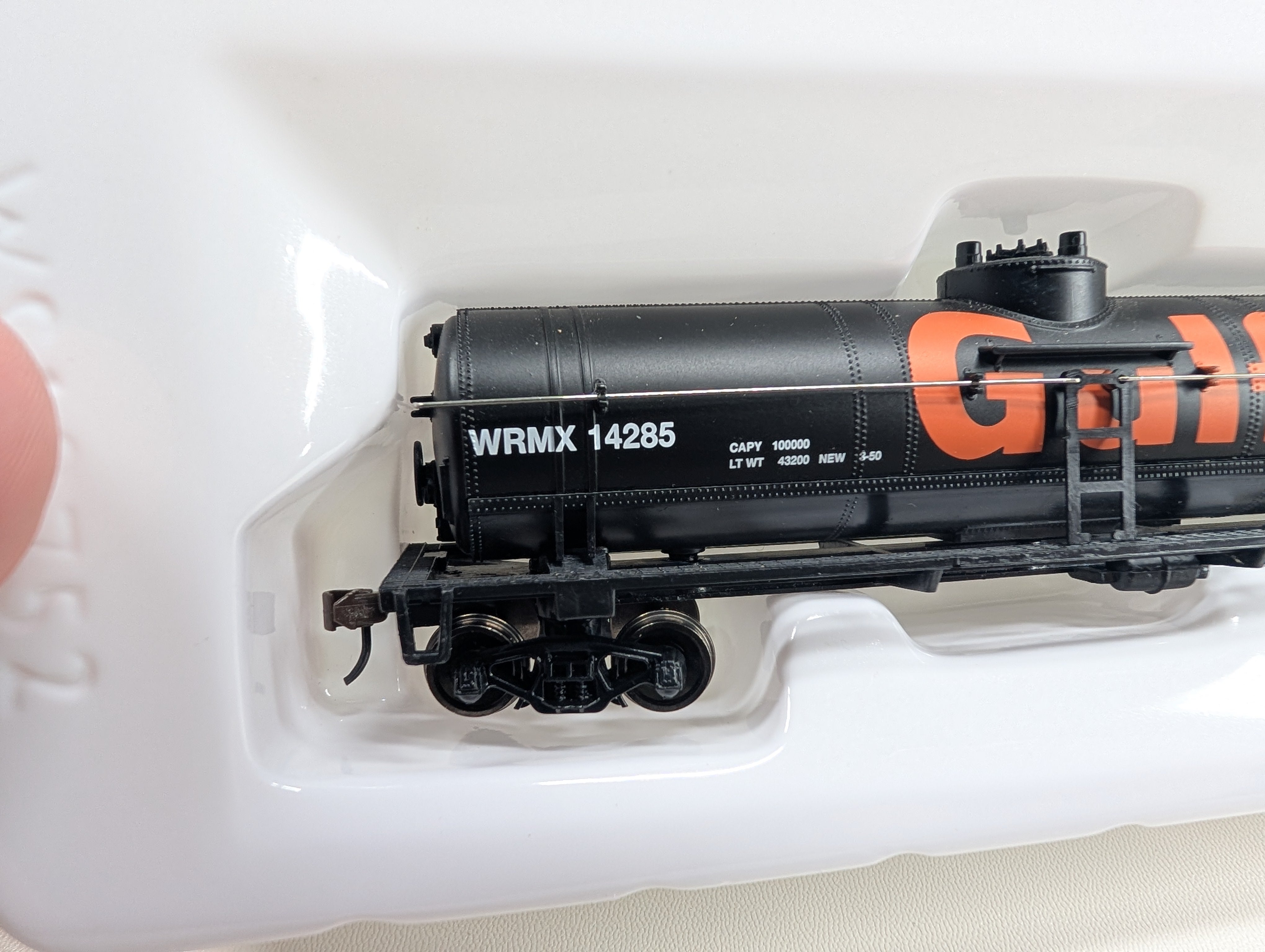 USED Walthers Trainline 931-1612 HO Scale Single Dome Tank Car Gulf WRMX #14285 Metal Wheels
