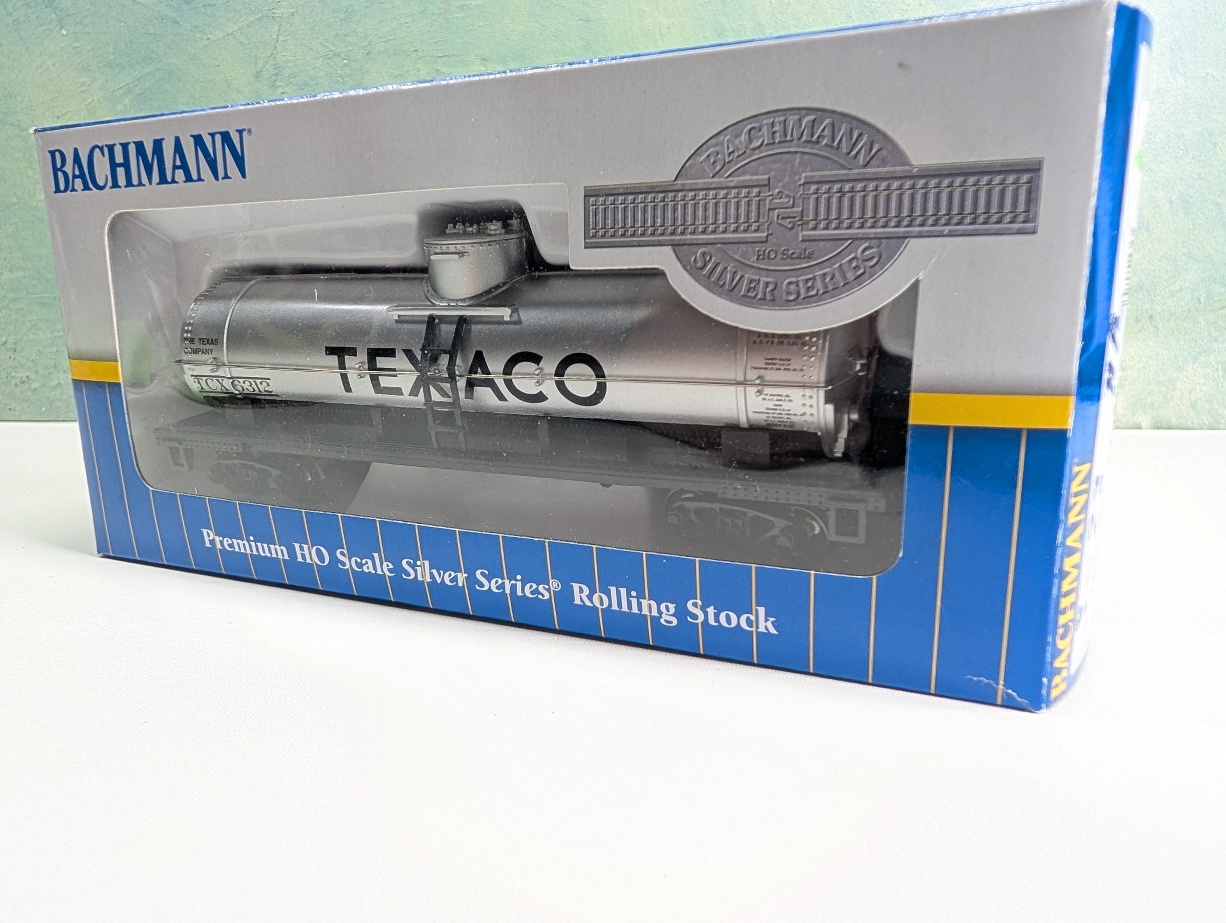 USED Bachmann 17828 HO Scale 40' Single Dome Tank Car Texaco TCX #6312 Metal Wheels