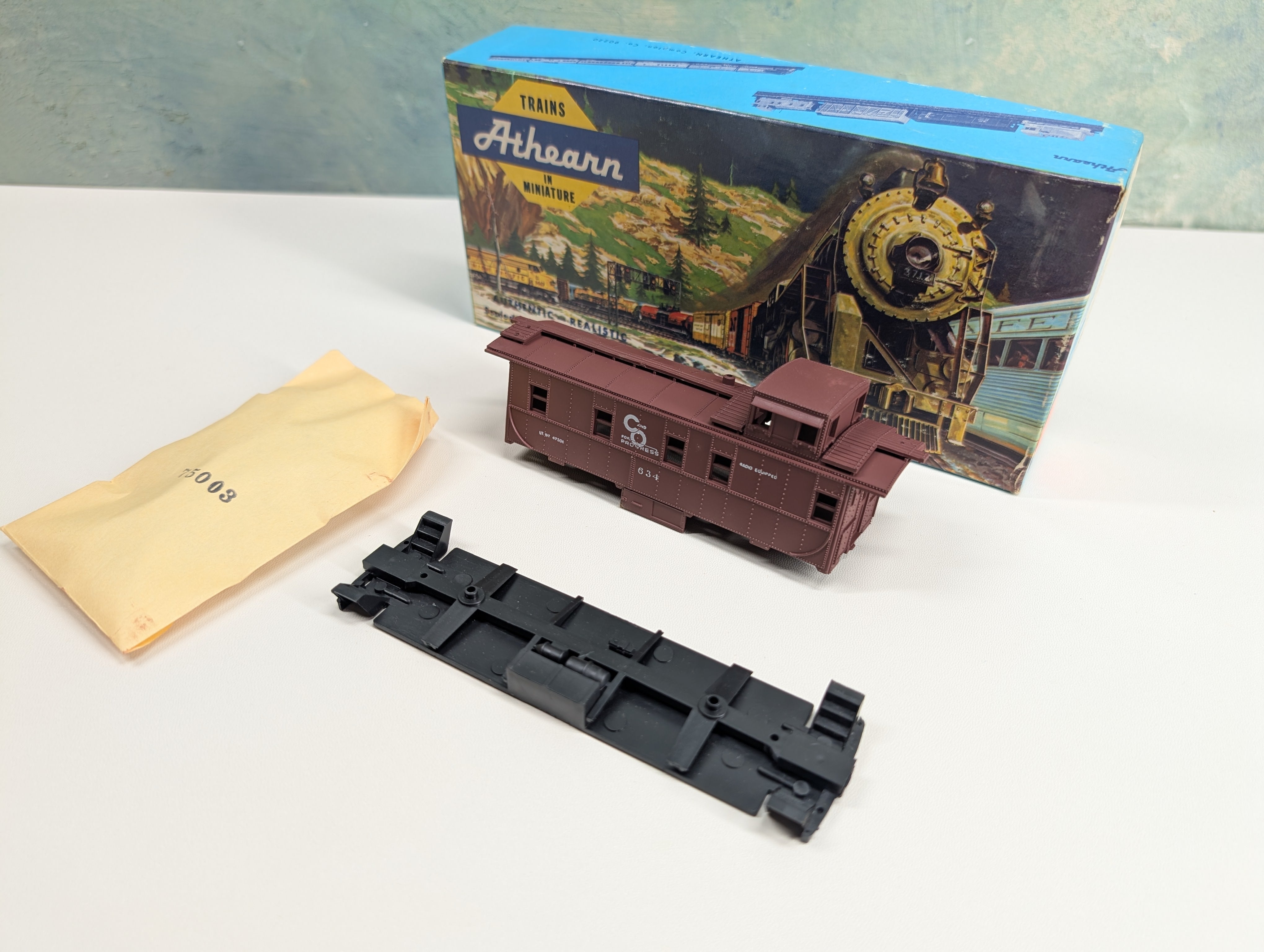 USED Athearn 1265 HO Scale Caboose Chesapeake and Ohio #634