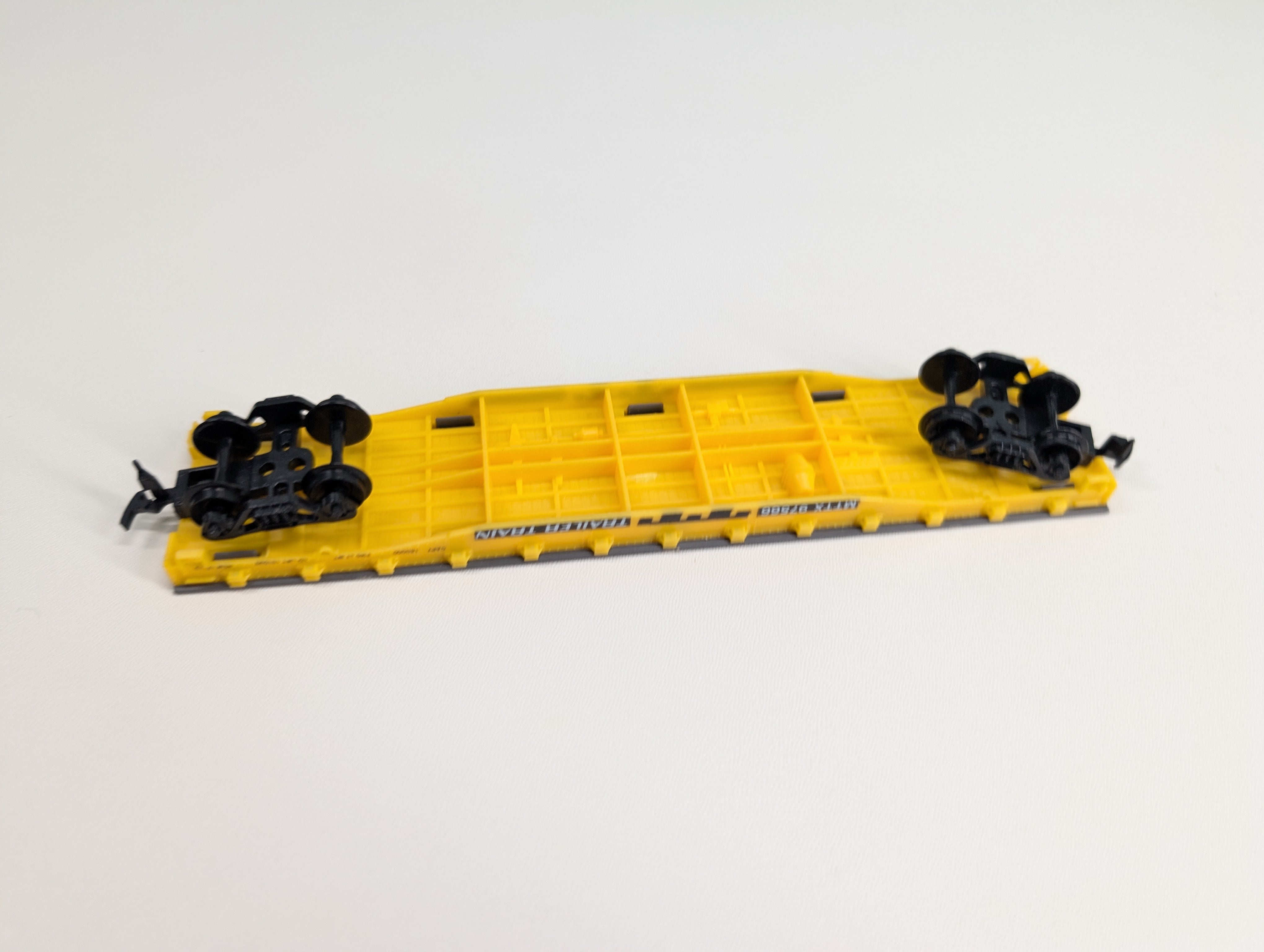 USED Life-Like HO Scale 50' Flat Car w/ 2 Containers Trailer Train MTTX #97566
