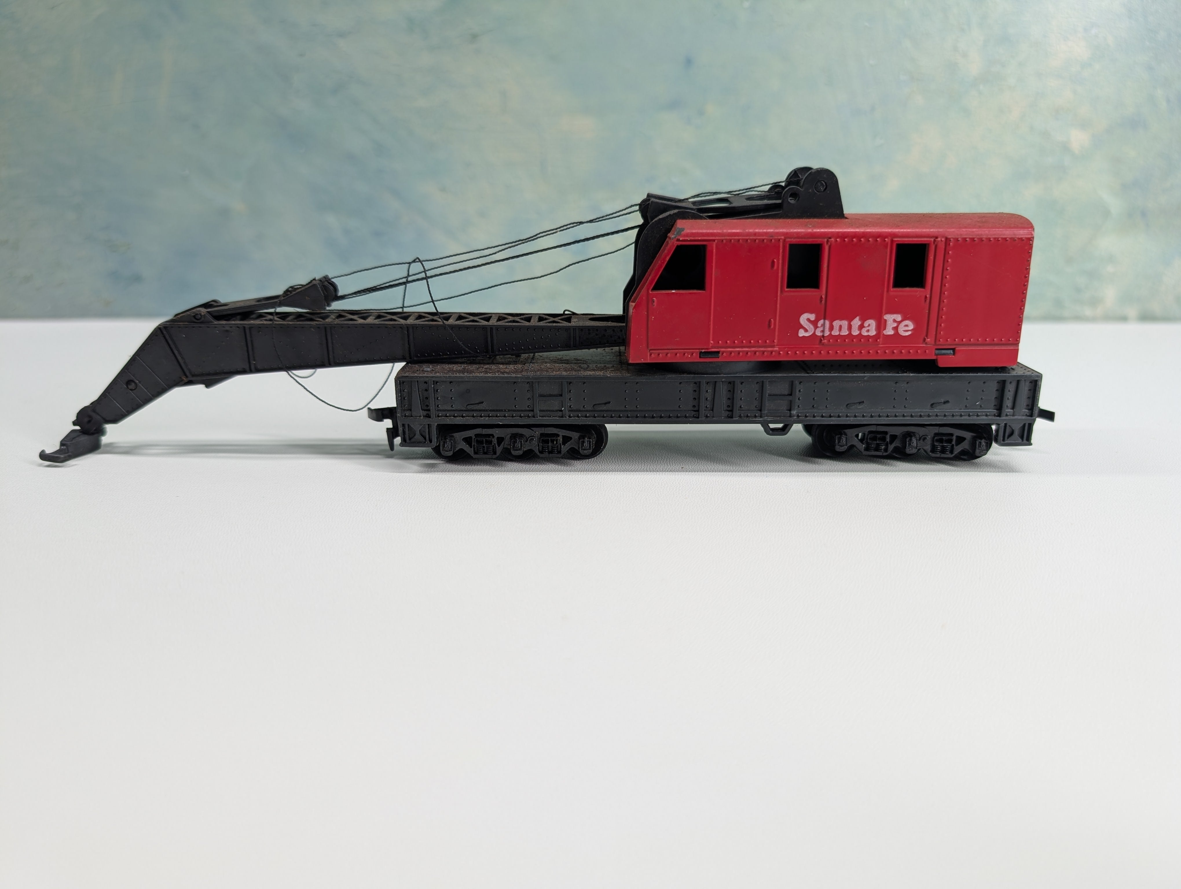 USED Tyco HO Scale Red MOW Crane Santa Fe ATSF