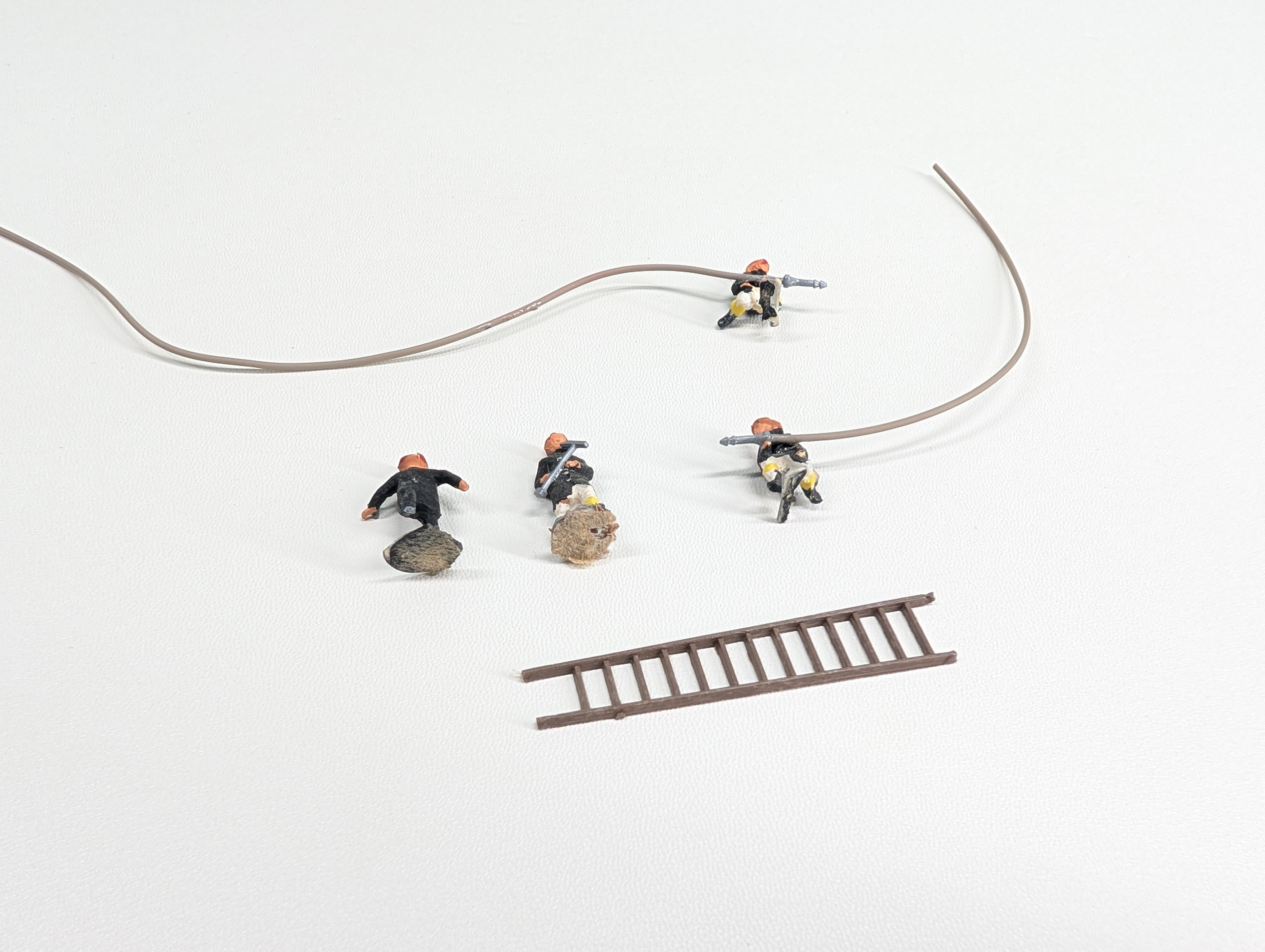 USED HO Scale Lot of Firemen w/ Hoses, Axe & Ladder