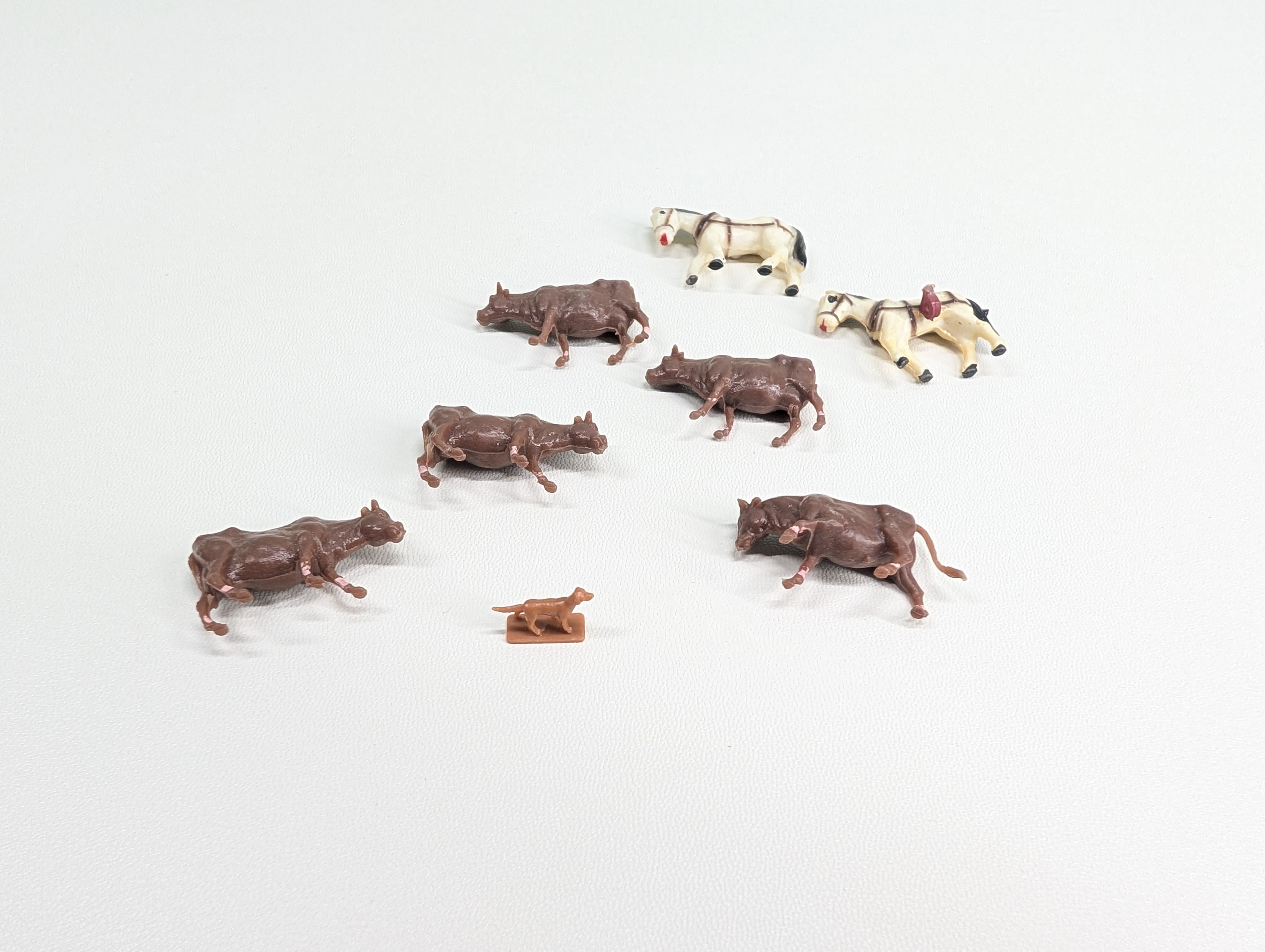USED HO Scale Lot of Barn Yard Animals and other Animals