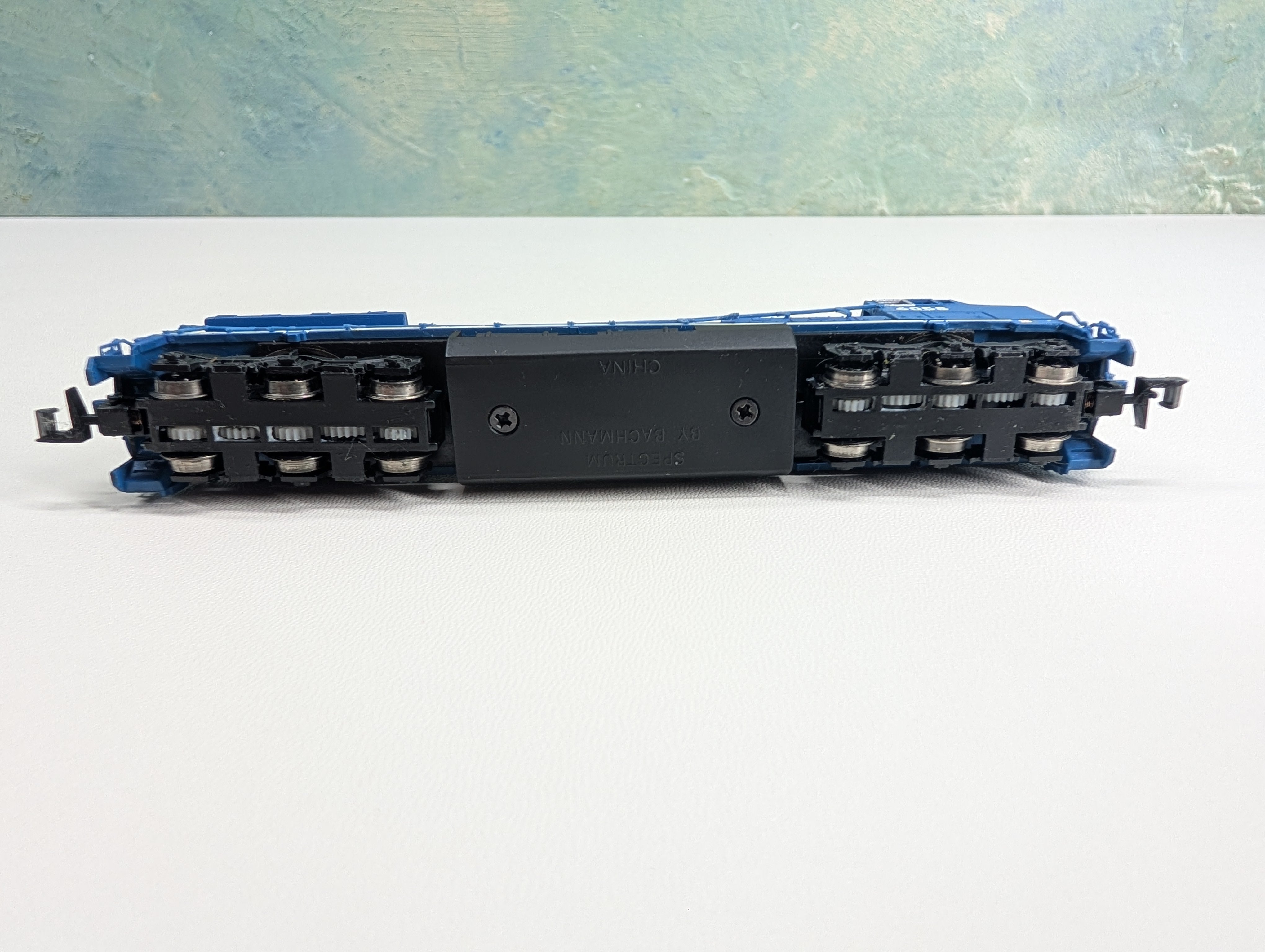 USED Bachmann 86052 N Scale Blue GE Dash 8-40CW Diesel Conrail #6058 Parts/Repairs