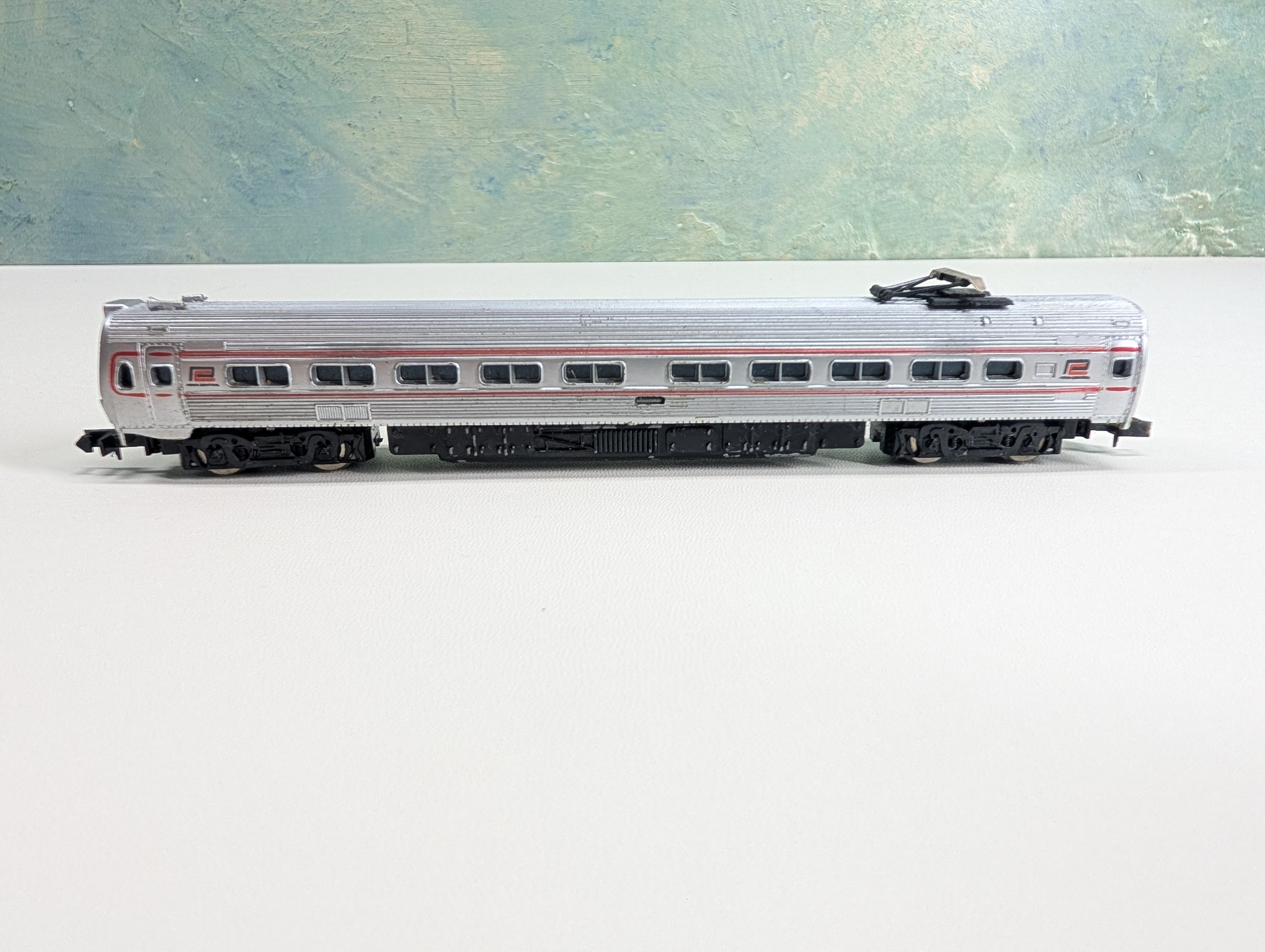 USED Bachmann N Scale Metroliner Coach Powered Penn Central Parts/Repairs
