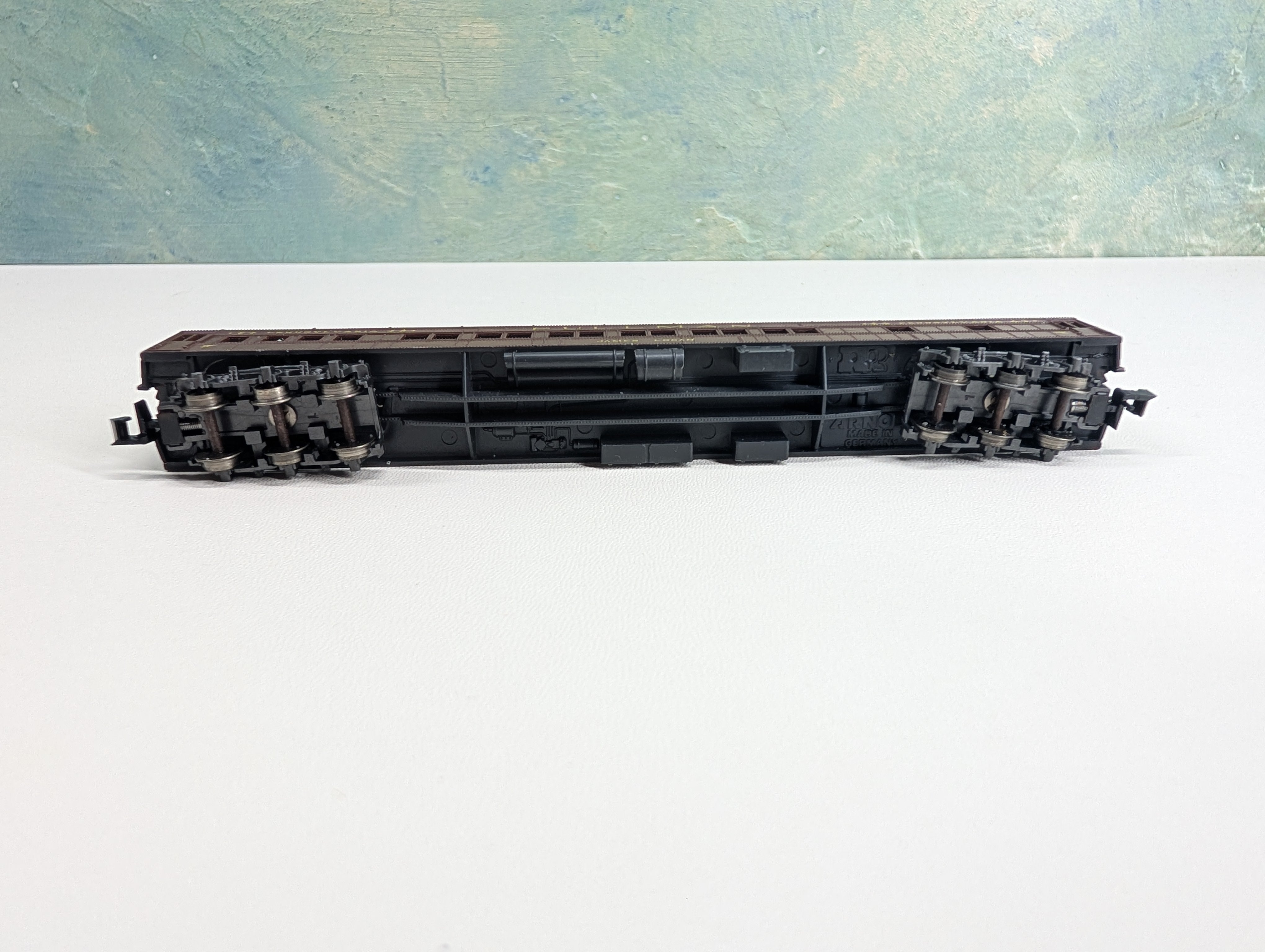 USED Rivarossi N Scale Arnold Passenger Car Pennsylvania James Logan Pullman
