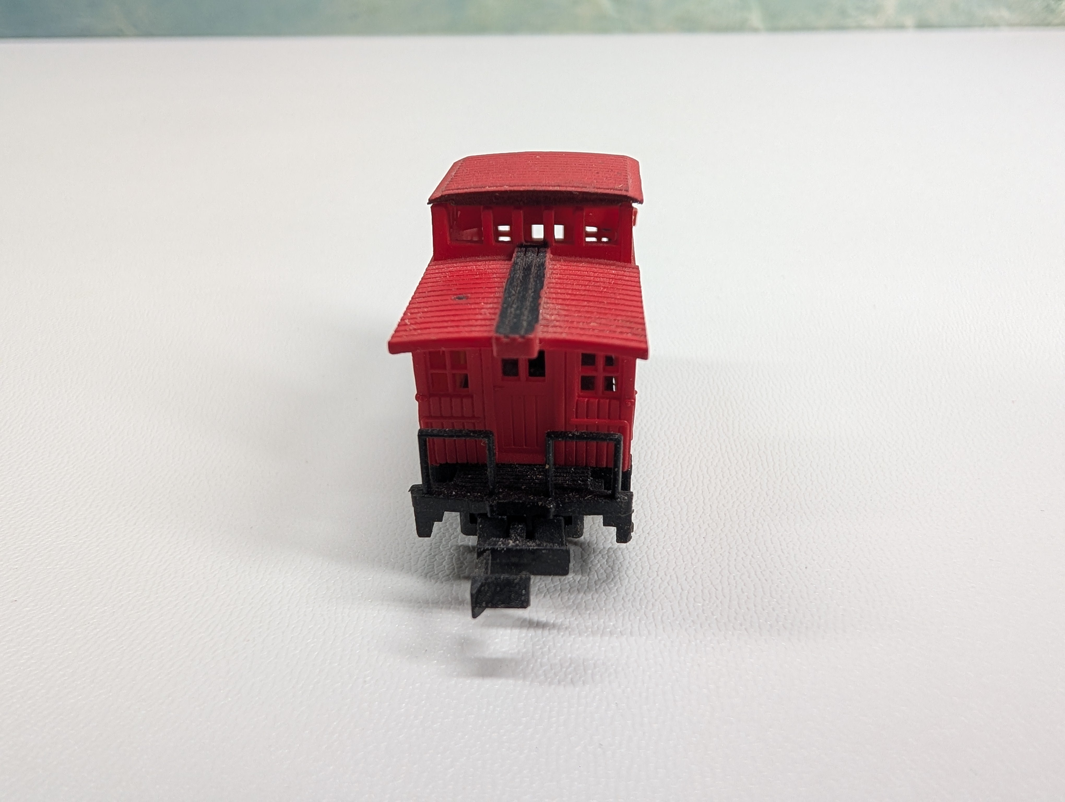 USED Bachmann N Scale Bobber Caboose Central Pacific