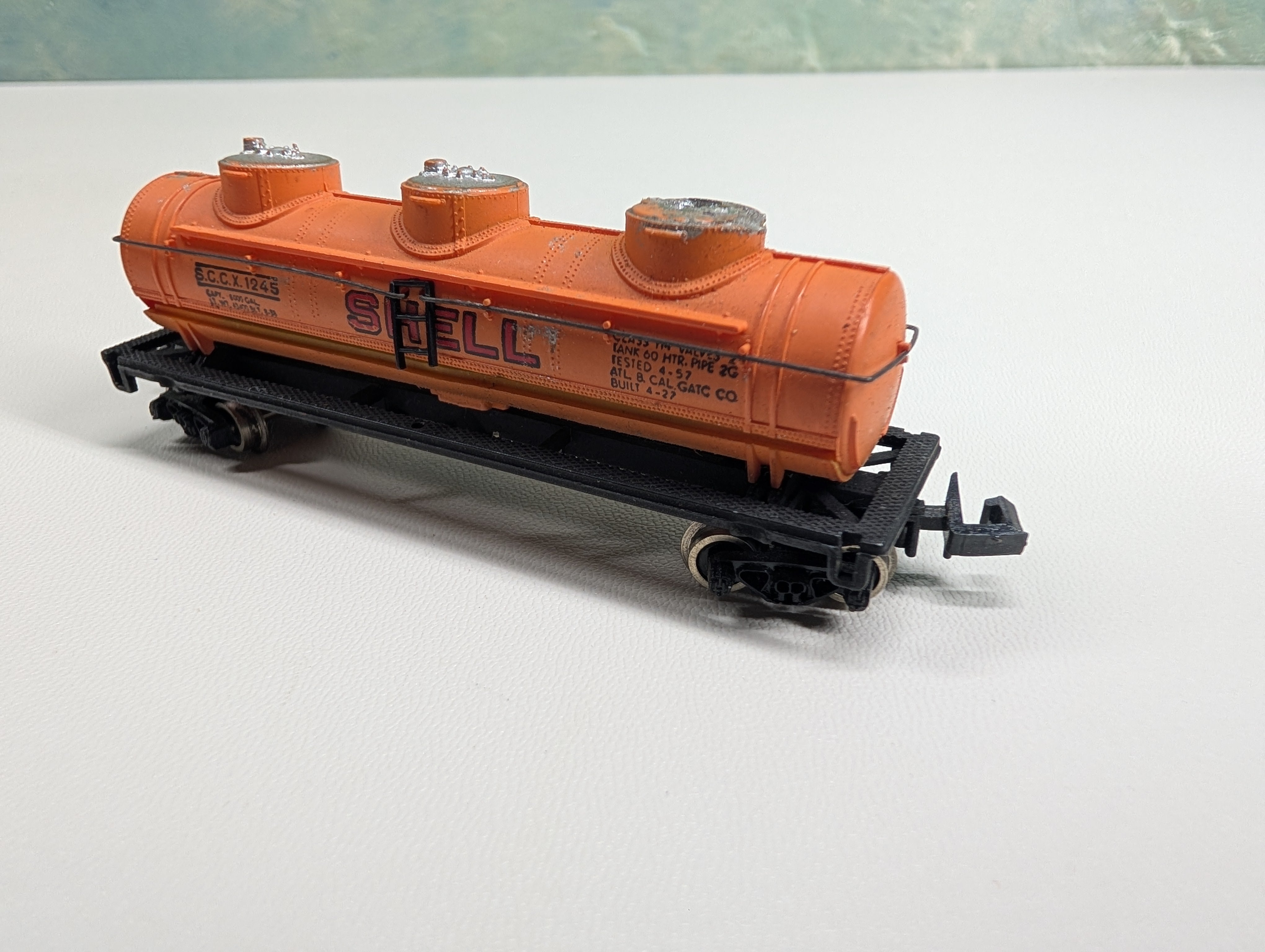 USED Bachmann N Scale Triple Dome Tank Car Shell SCCX #1245