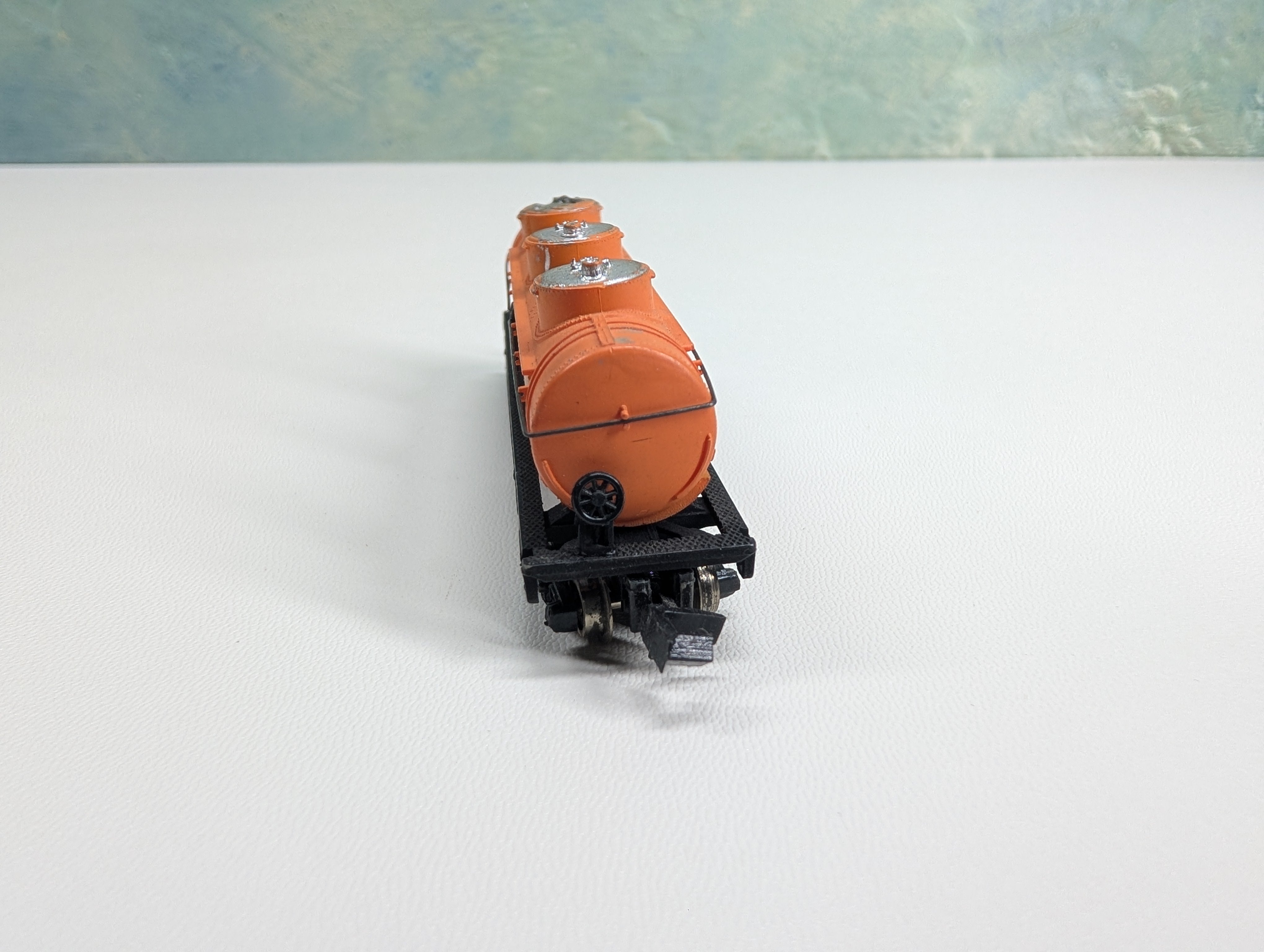 USED Bachmann N Scale Triple Dome Tank Car Shell SCCX #1245