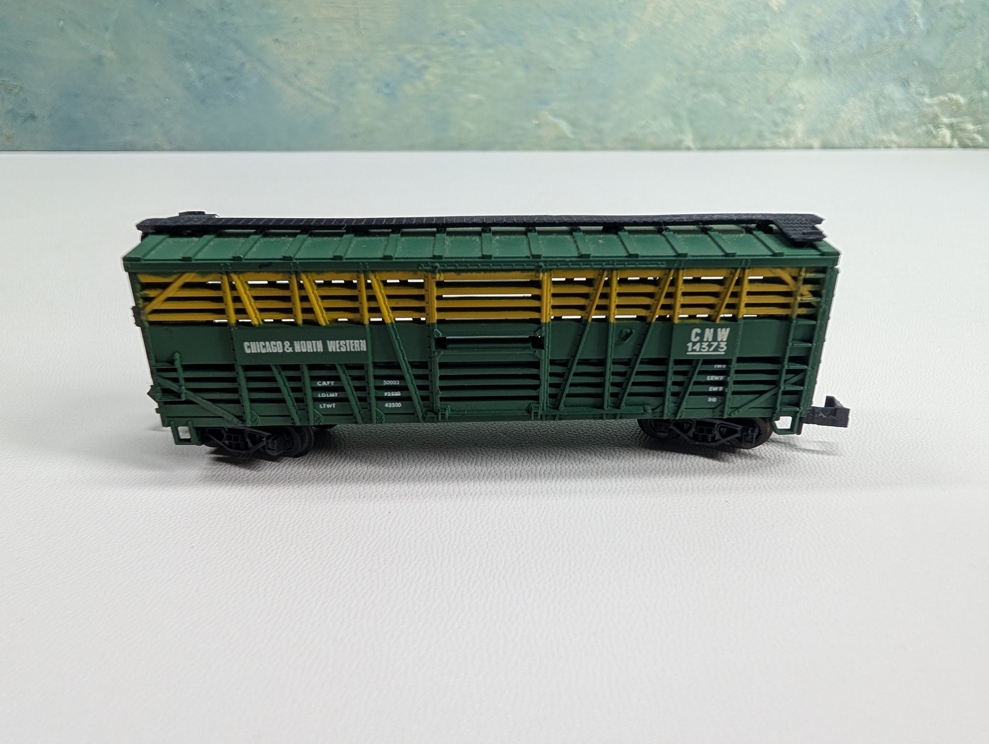 USED Atlas N Scale Cattle Stock Car Chicago & North Western CNW #14373