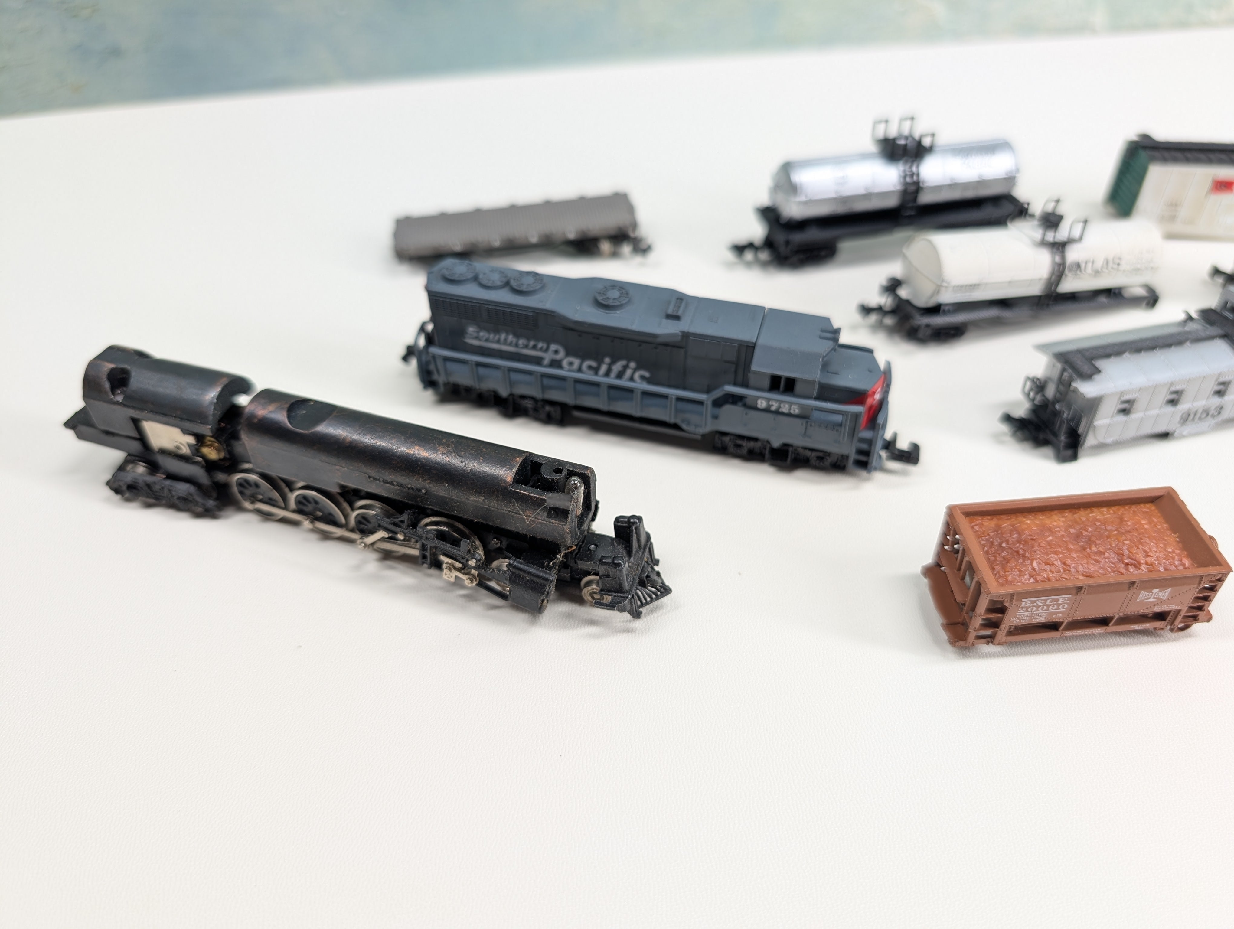 USED N Scale Lot of Parts/Repairs Locomotive, Box Cars and more!