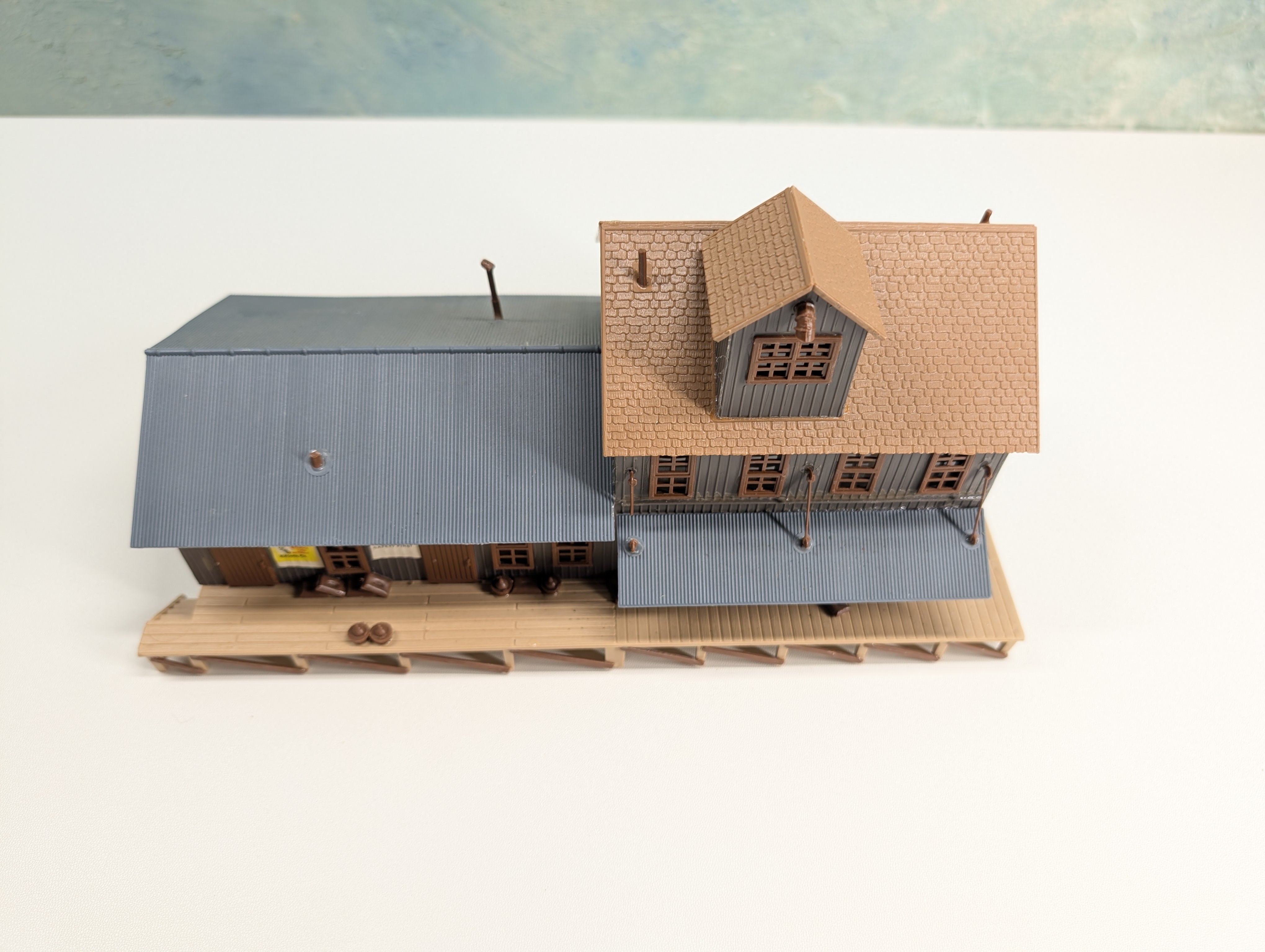 USED HO Scale Raised Railroad Express Co Warehouse