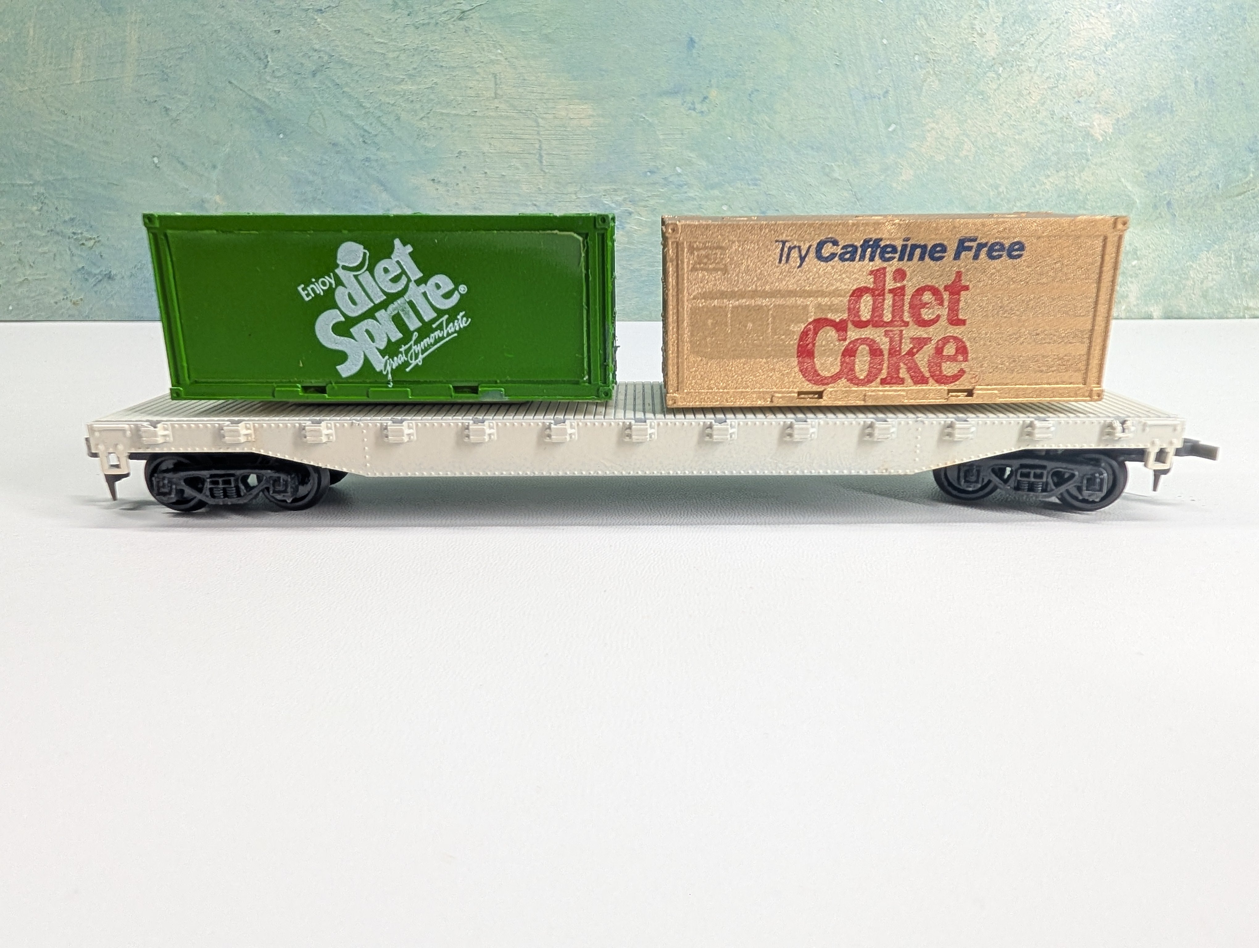 USED Model Power HO Scale Flat Car w/ Billboard Containers Diet Sprite, Diet Caffeine Free Coke Coca-Cola RARE