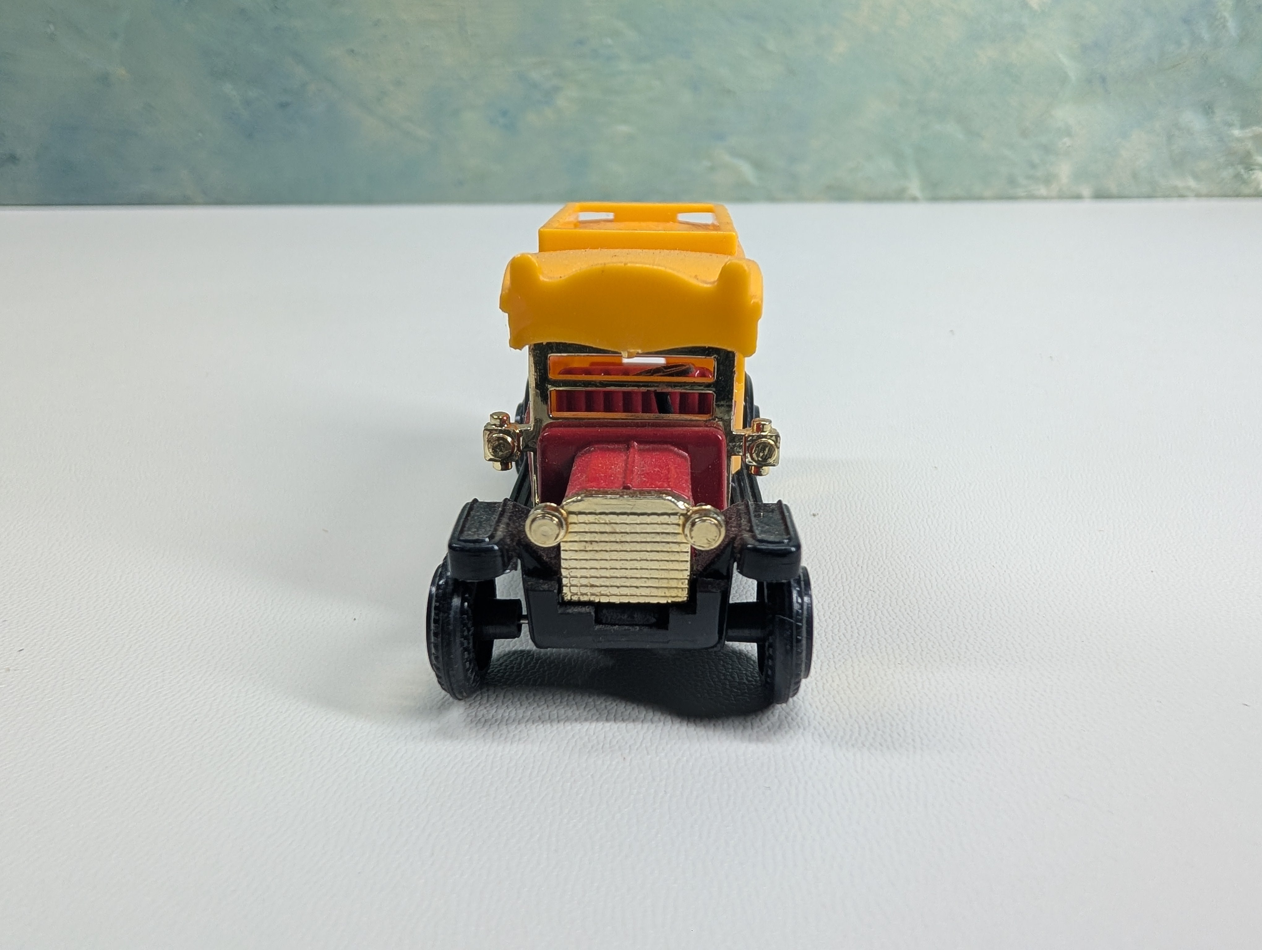 USED High Speed #607-612 HO Scale Polly's Ice Cream Truck