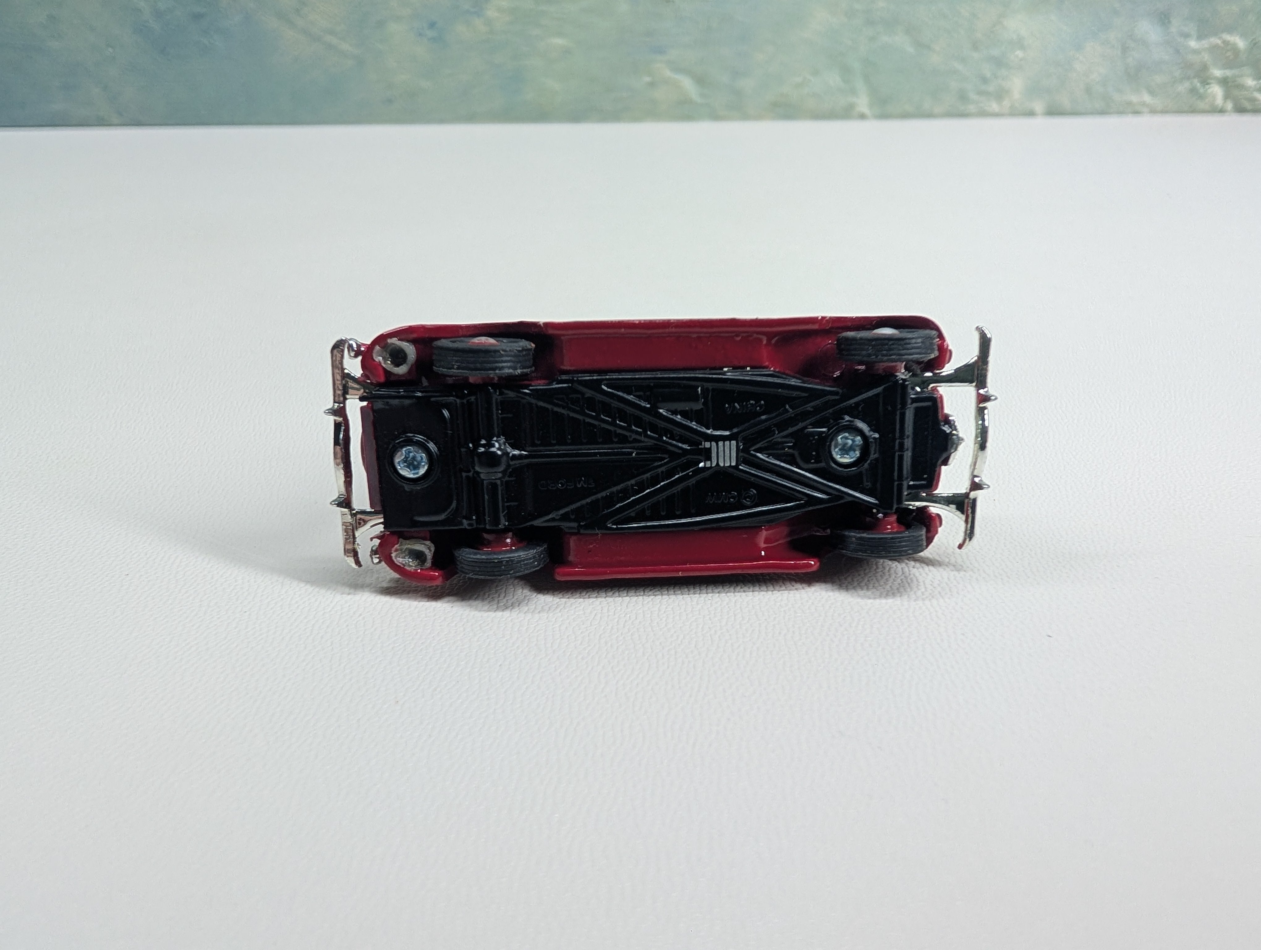 USED Classic Metal Works HO Scale 1936 ForDor Fire Chief, Red