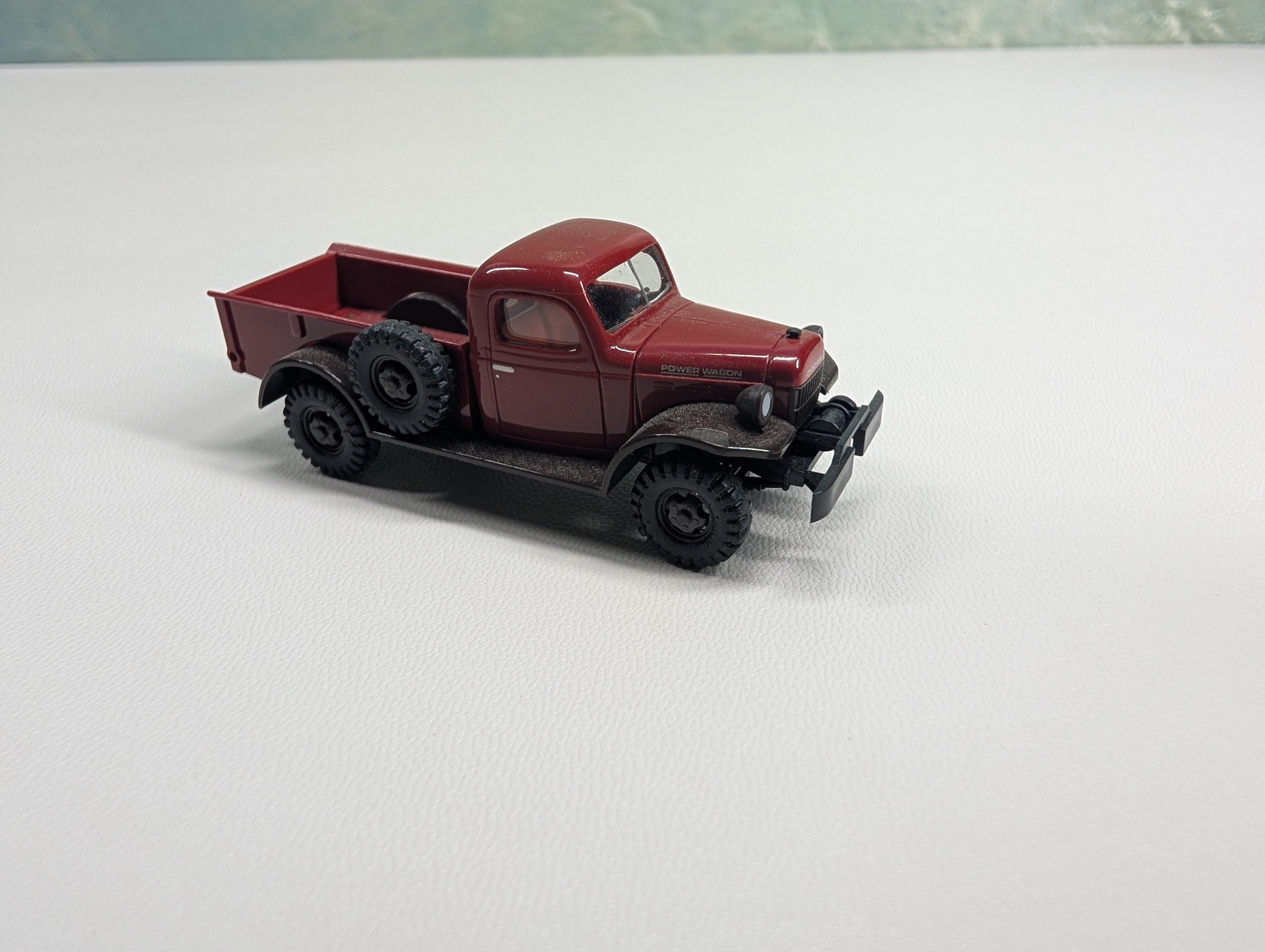 USED Busch HO Scale Dodge 44000 Power Wagon Pick-Up Red