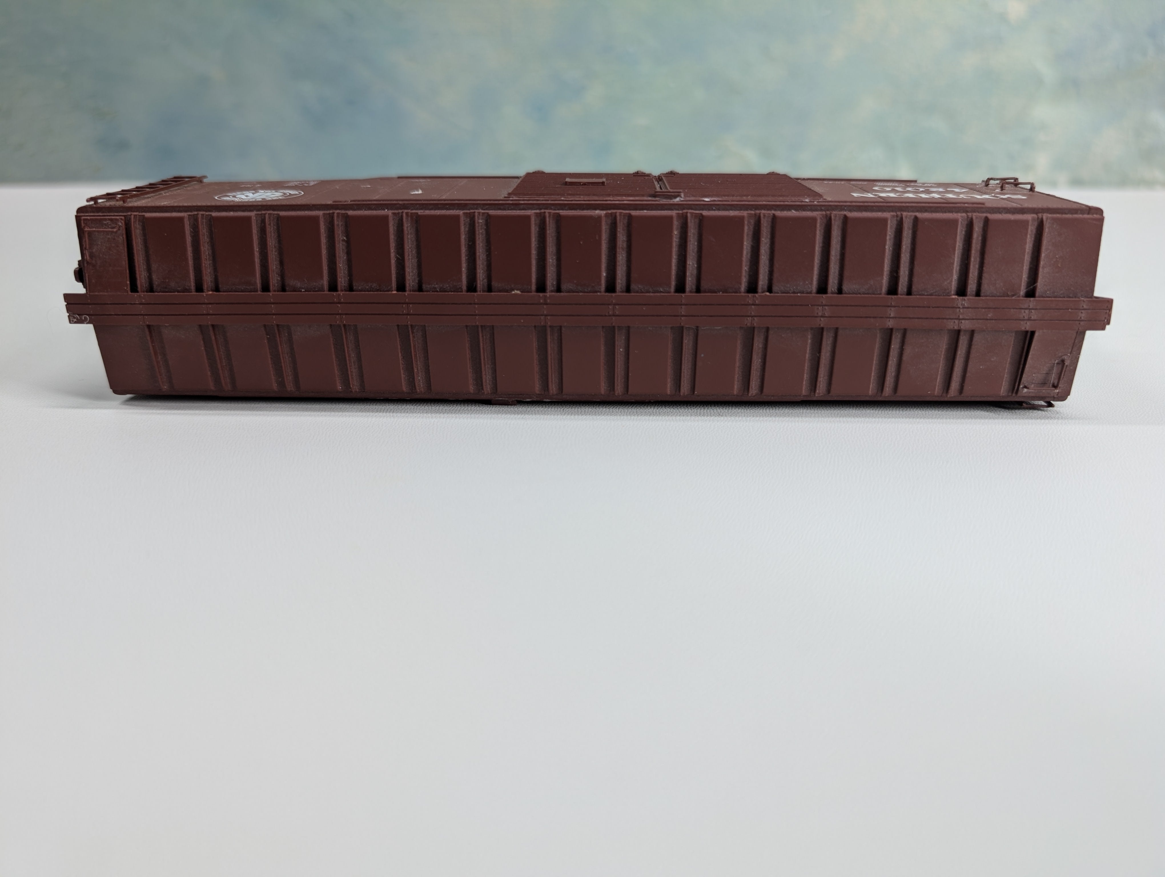 USED Life-Like HO Scale 50' DD Box Car Proto Southern #42010 Metal Wheels