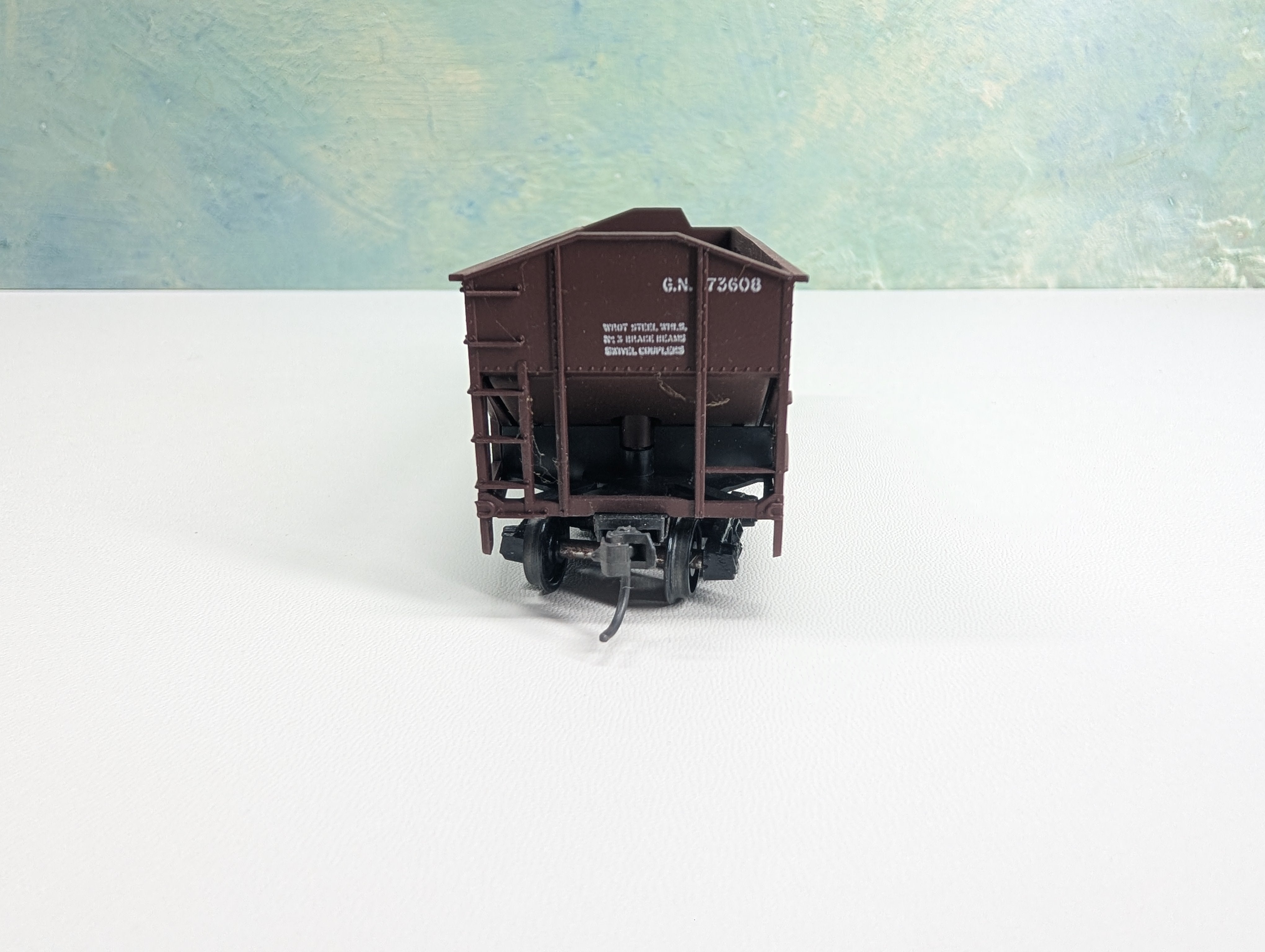 USED Athearn HO Scale 2 Bay Hopper Great Northern GN #73608