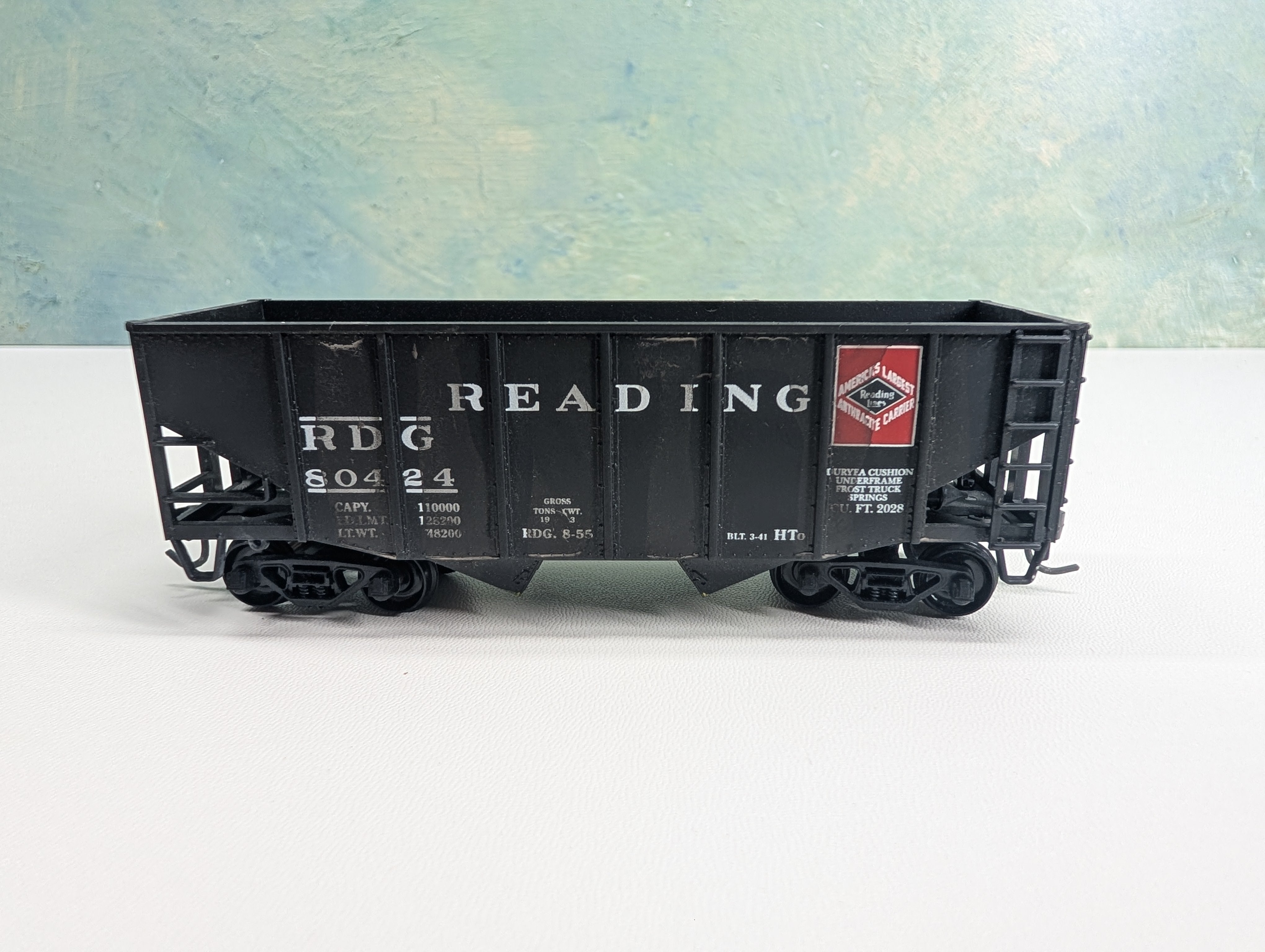 USED Stewart Hobbies HO Scale 2 Bay Hopper Reading RDG #80424