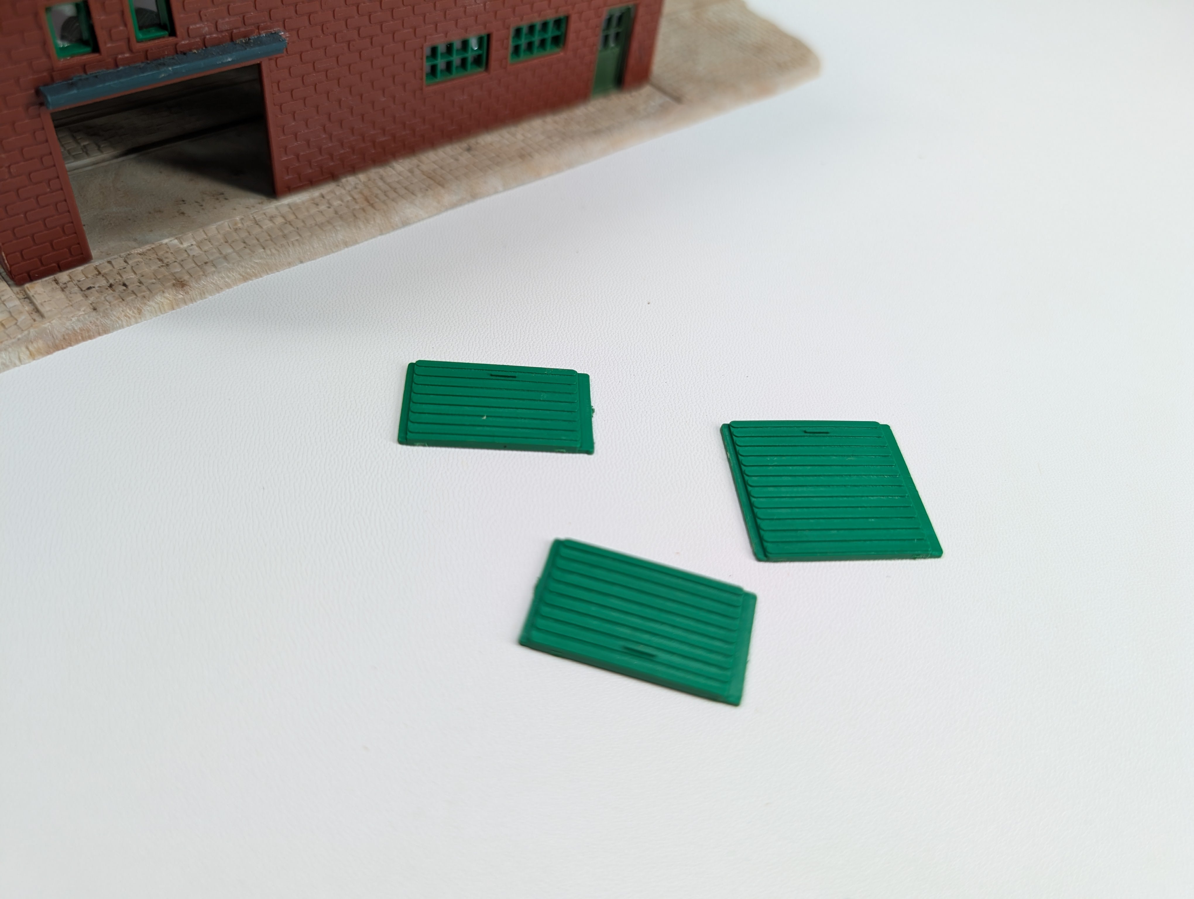 USED HO Scale Abandoned Warehouse