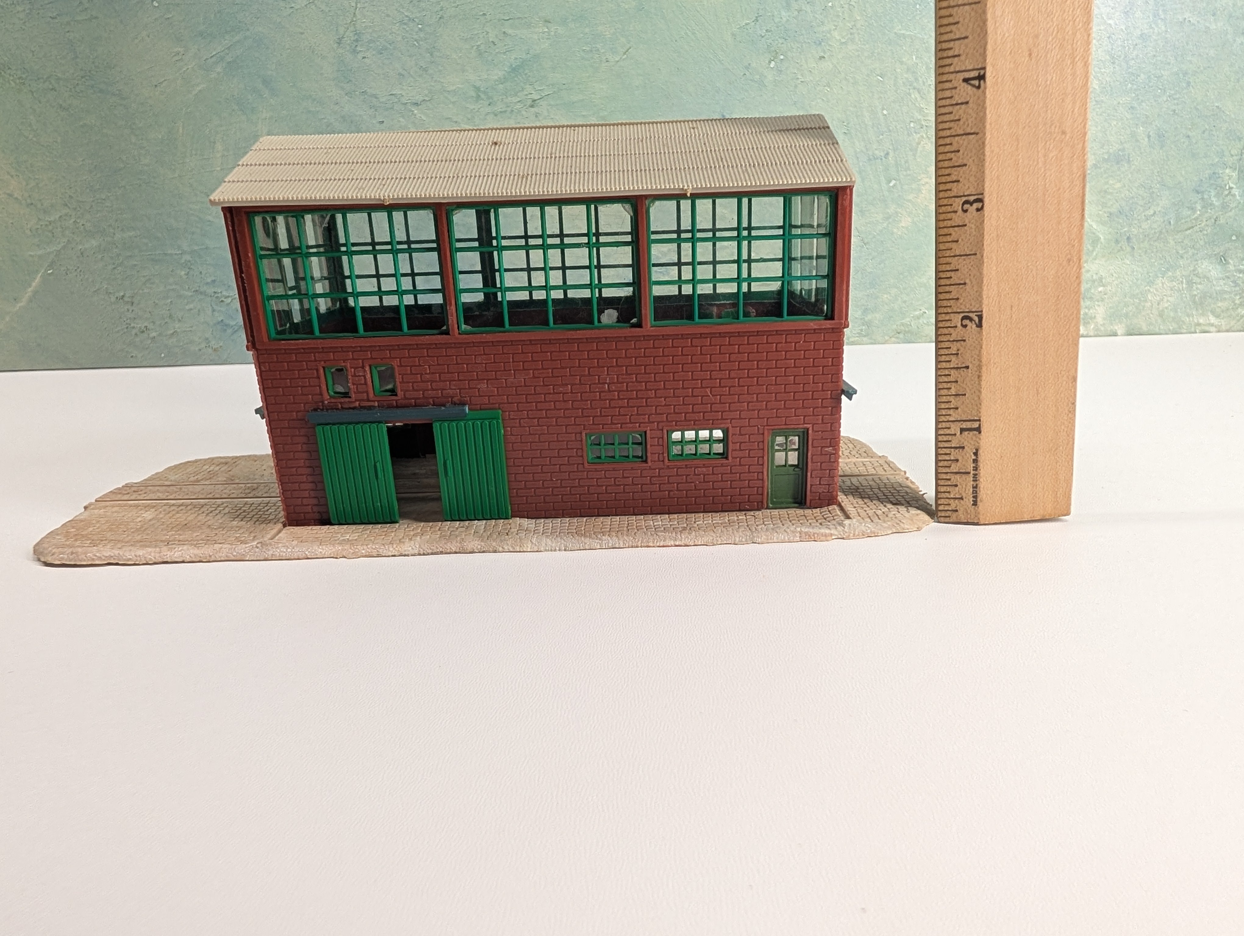 USED HO Scale Abandoned Warehouse