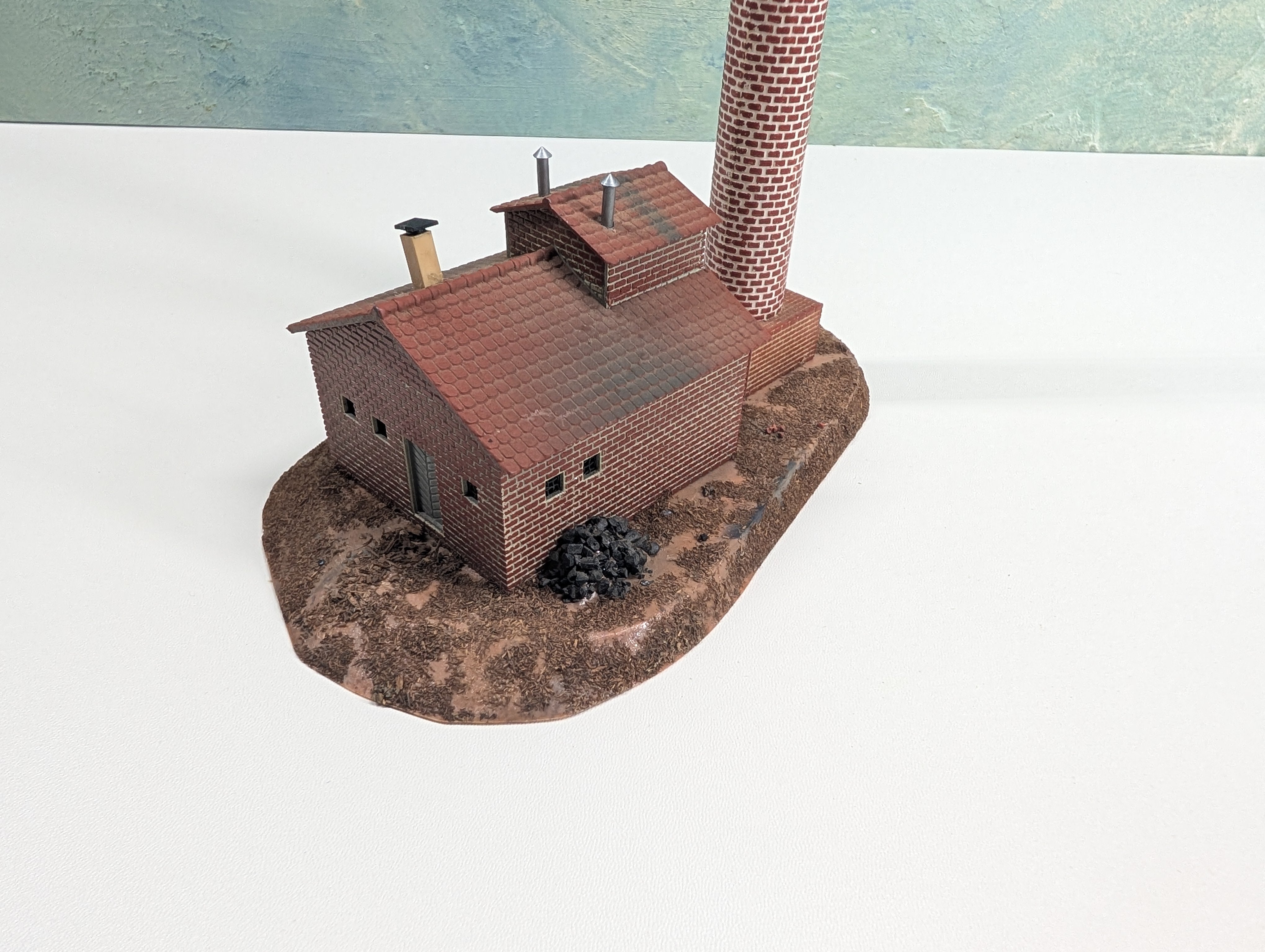USED Vollmer 551 HO Scale Industrial Smokestack, Chimney, Brick, Industry