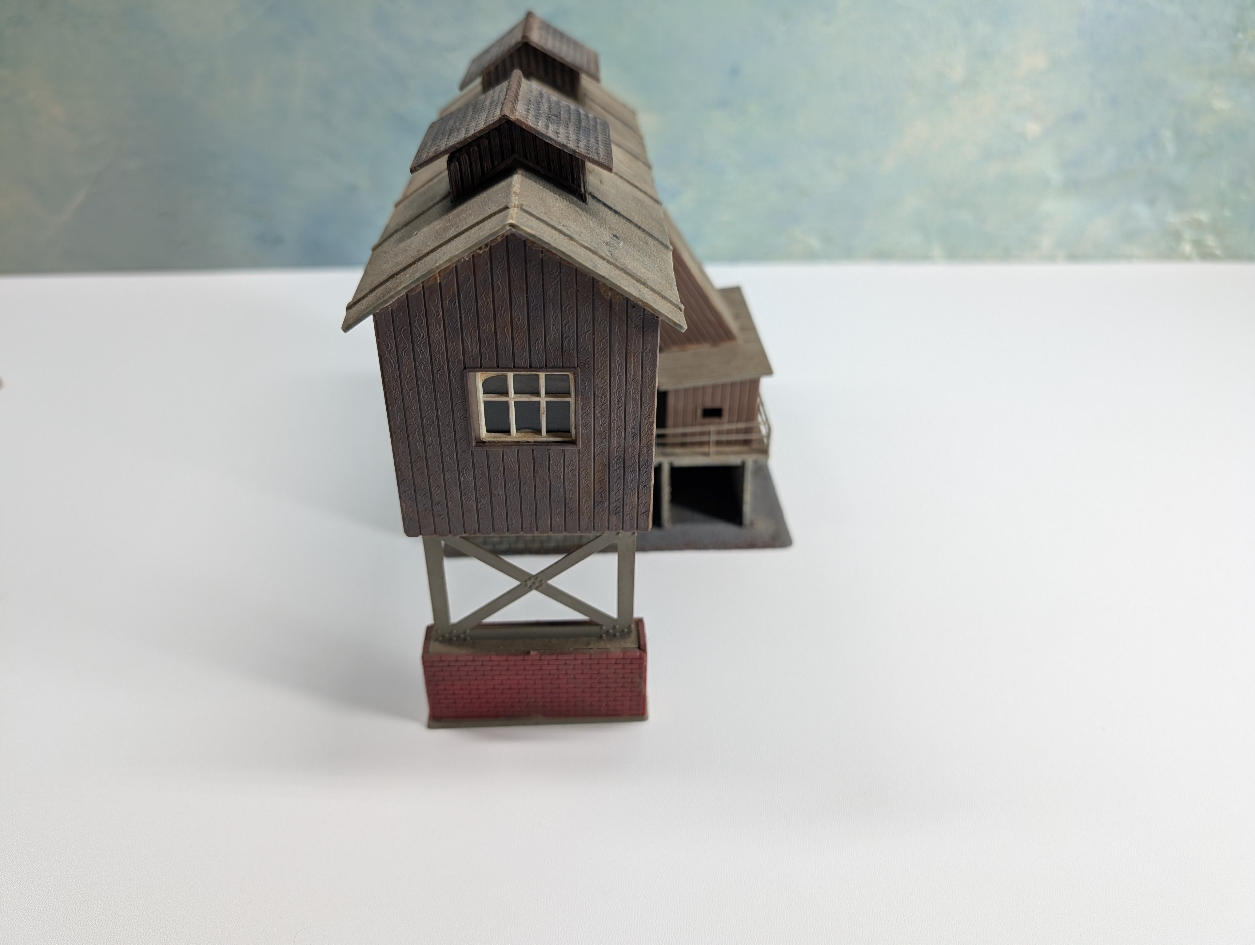 USED HO Scale Coal Depot