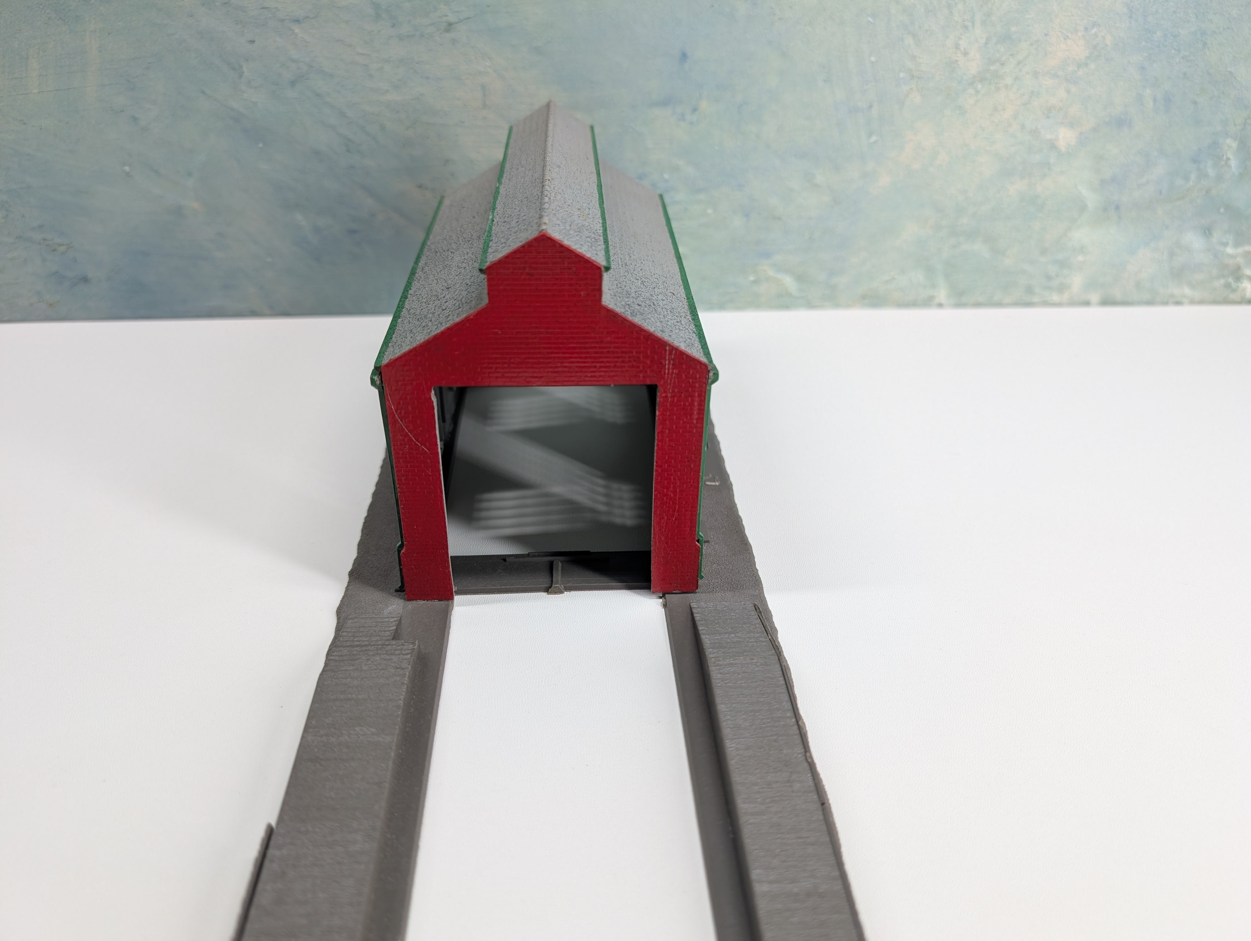 USED HO Scale Single Stall Engine House