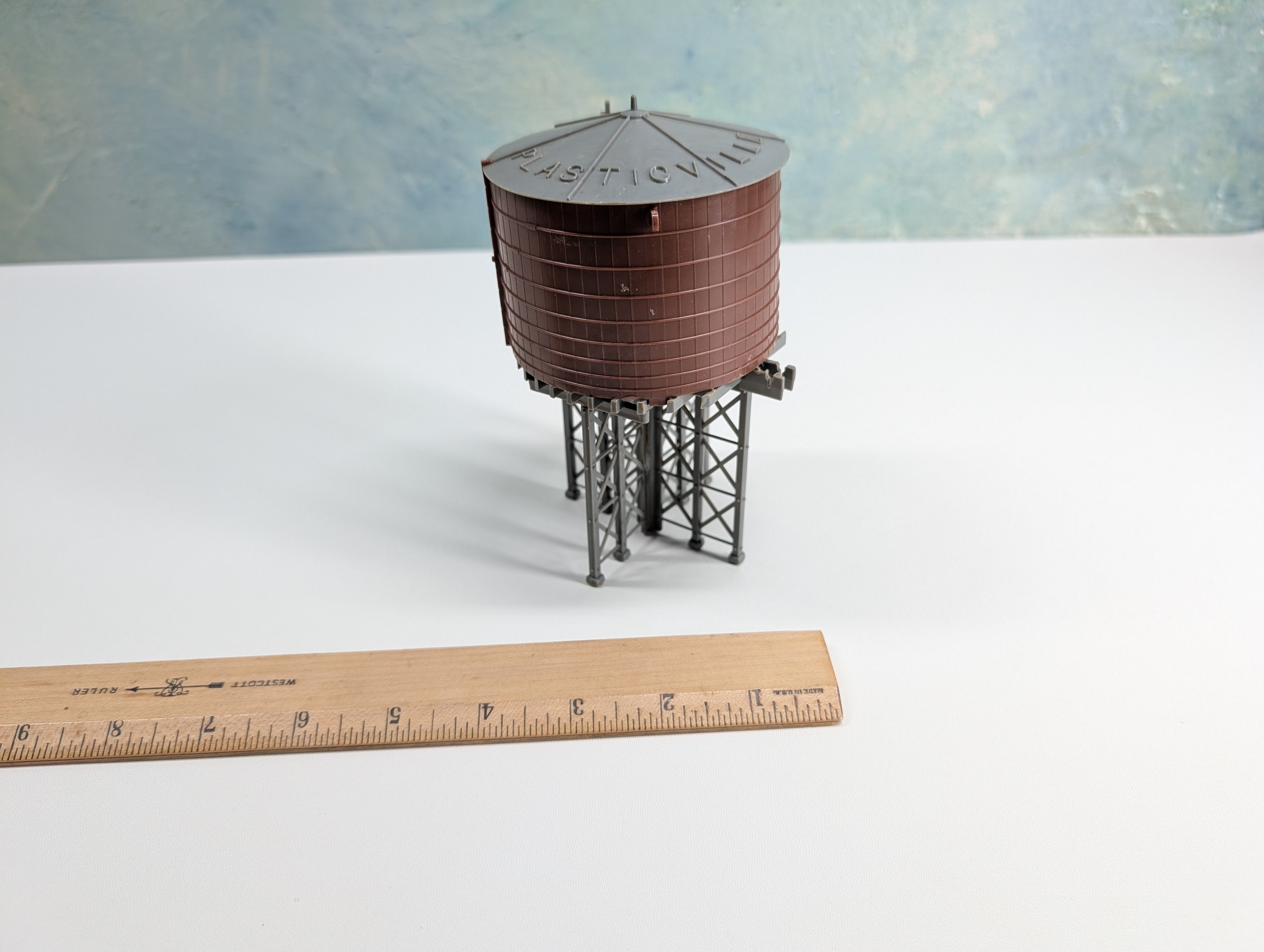 USED Bachmann Plasticville HO Scale Water Tower
