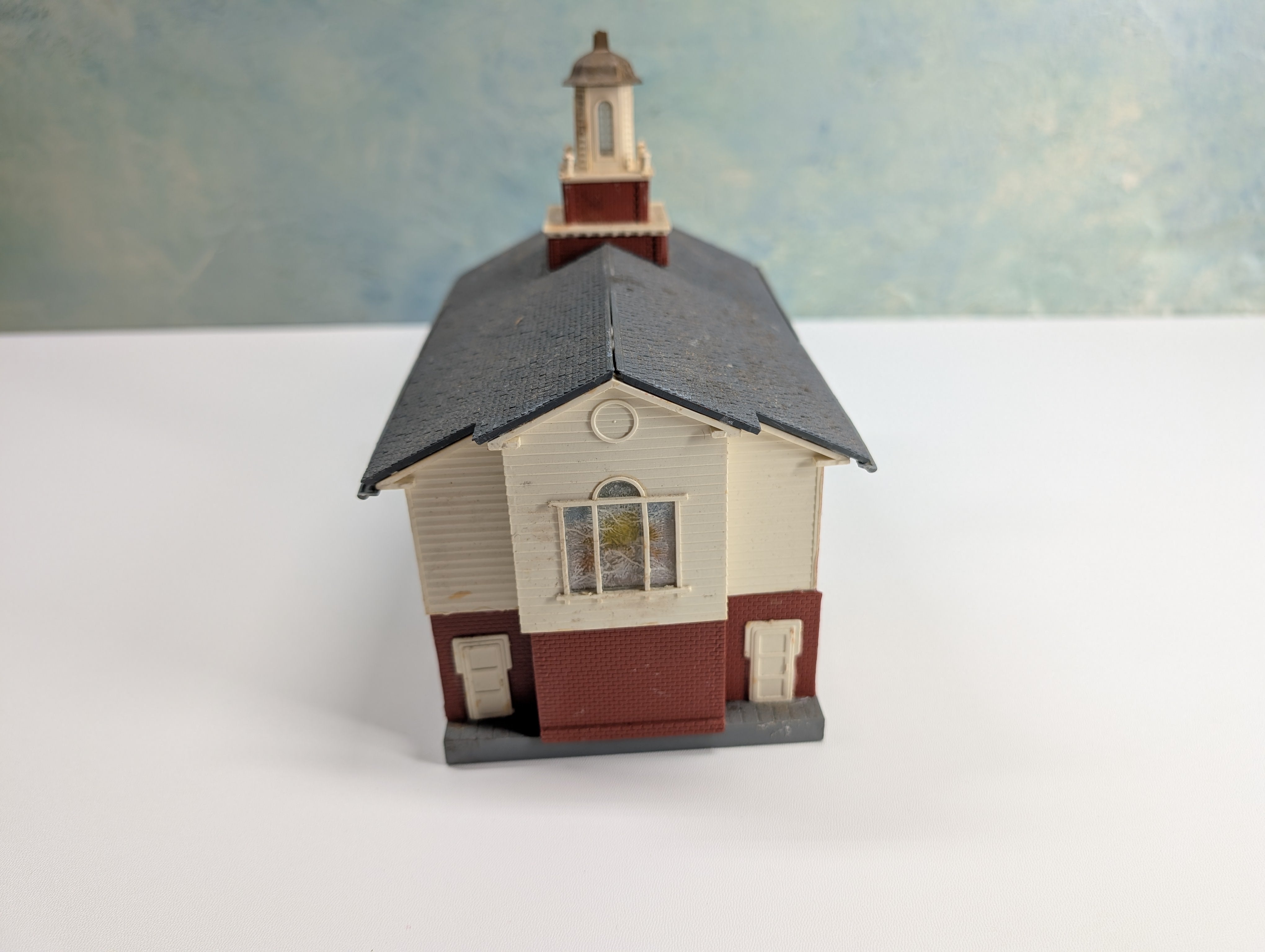 USED HO Scale Church