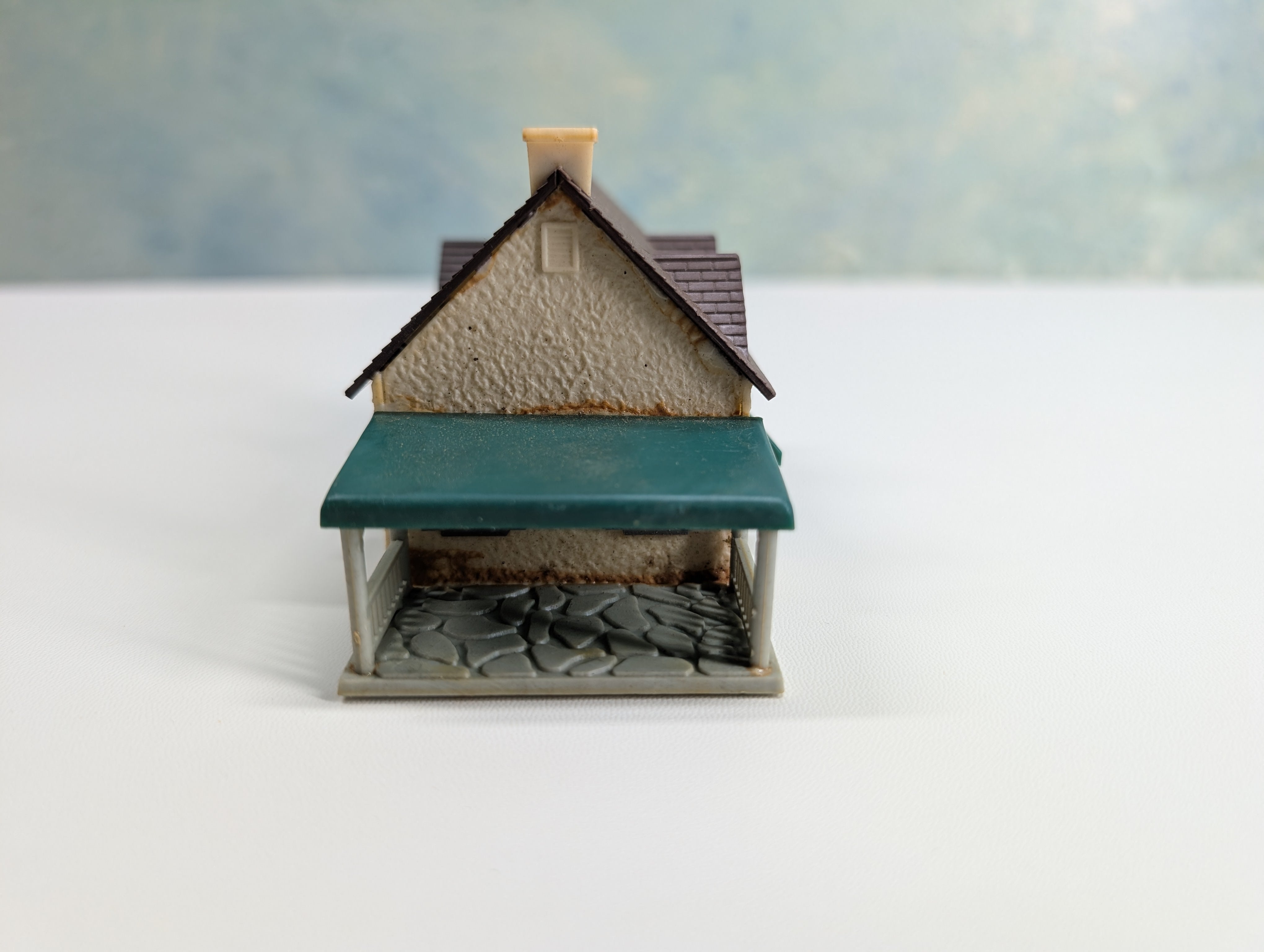 USED Bachmann Plasticville HO Scale Small House