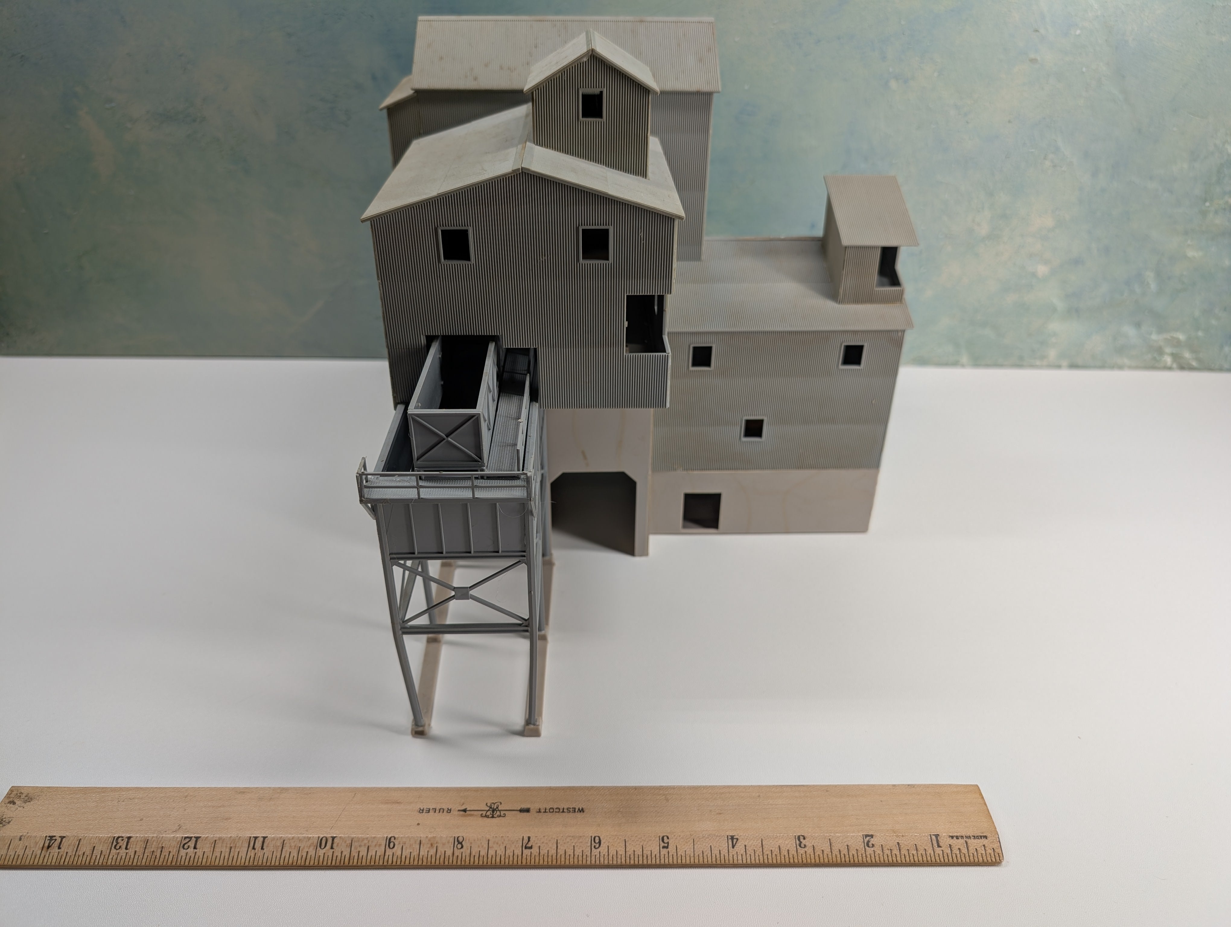 USED HO Scale Sand & Gravel Co.