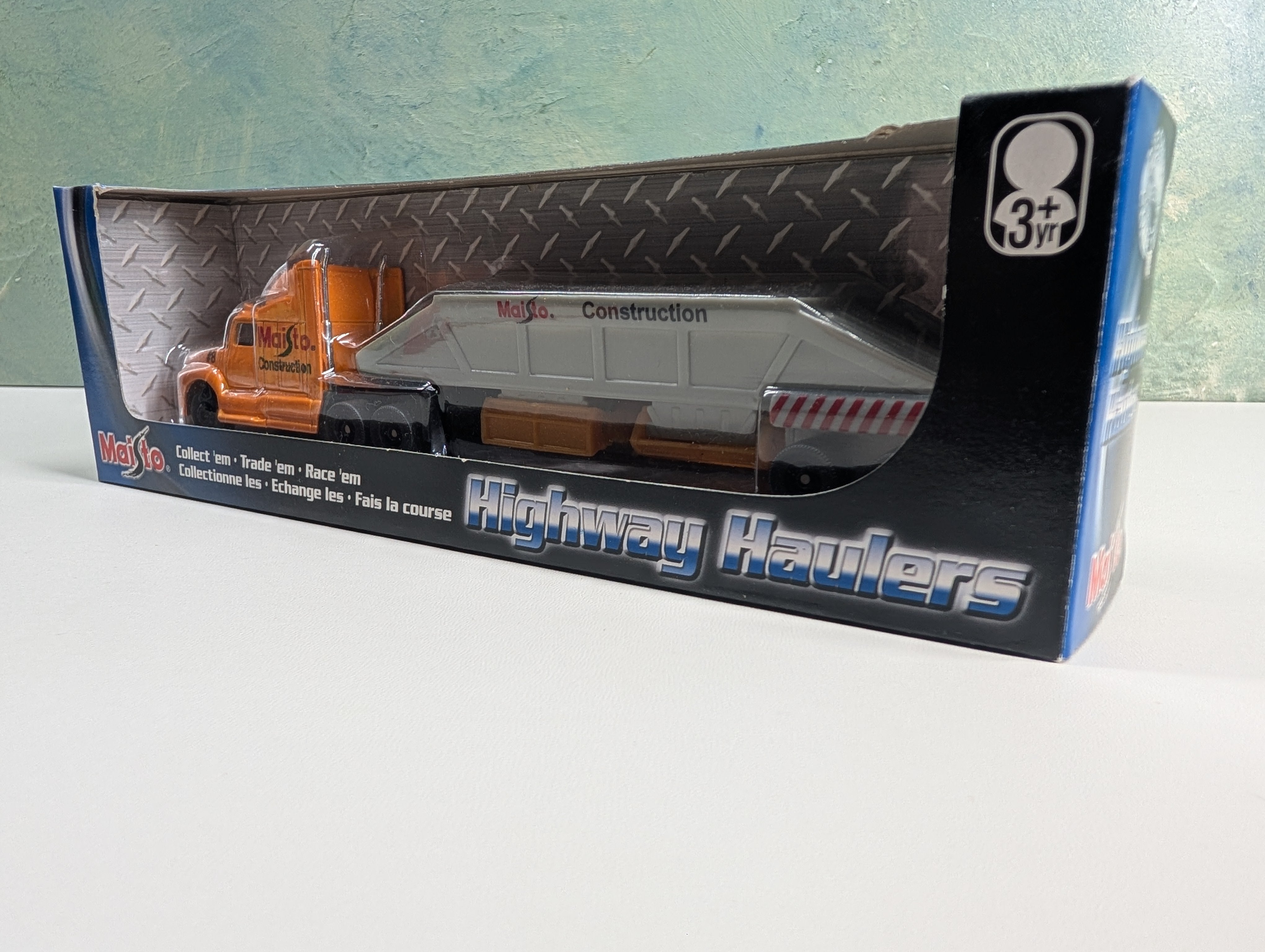USED Maisto HO Scale Construction Tractor Trailer Highway Haulers