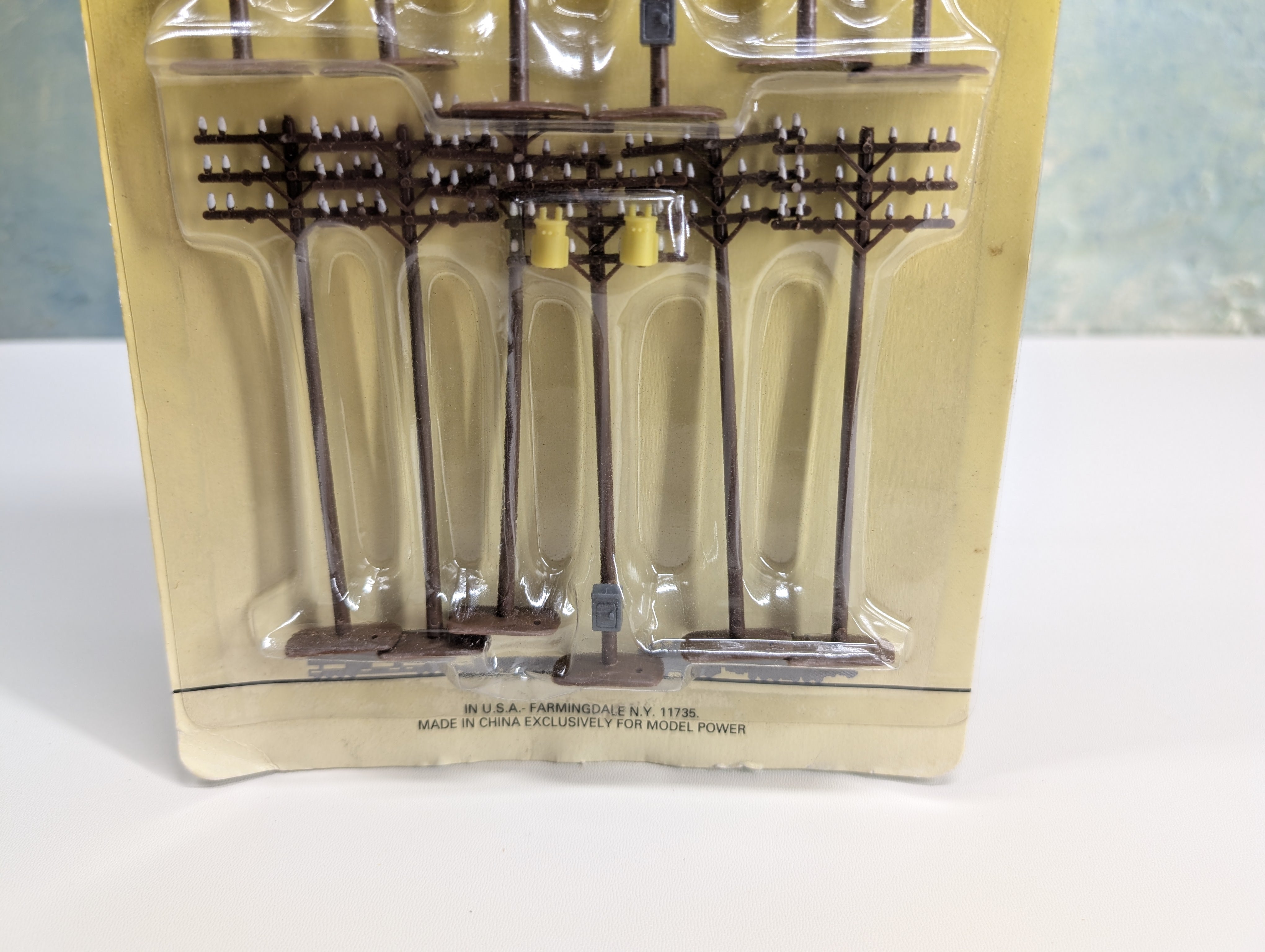 Model Power 1452 HO Scale Telephone Poles (12 pcs)